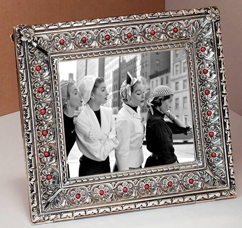 Contemporary Italian Photo Frame in Lost Wax Silver , Harmony Coral For Sale