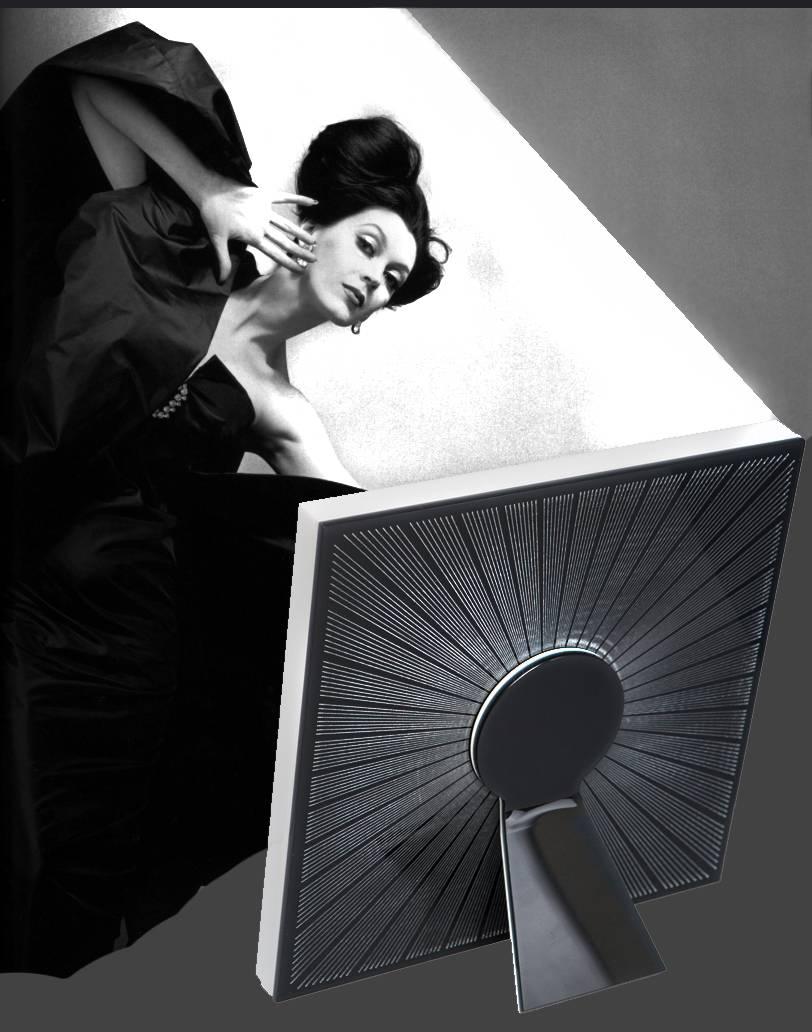 Moderner italienischer Design-Bilderrahmen aus schwarzem Plexiglas:: Sharing Black 3