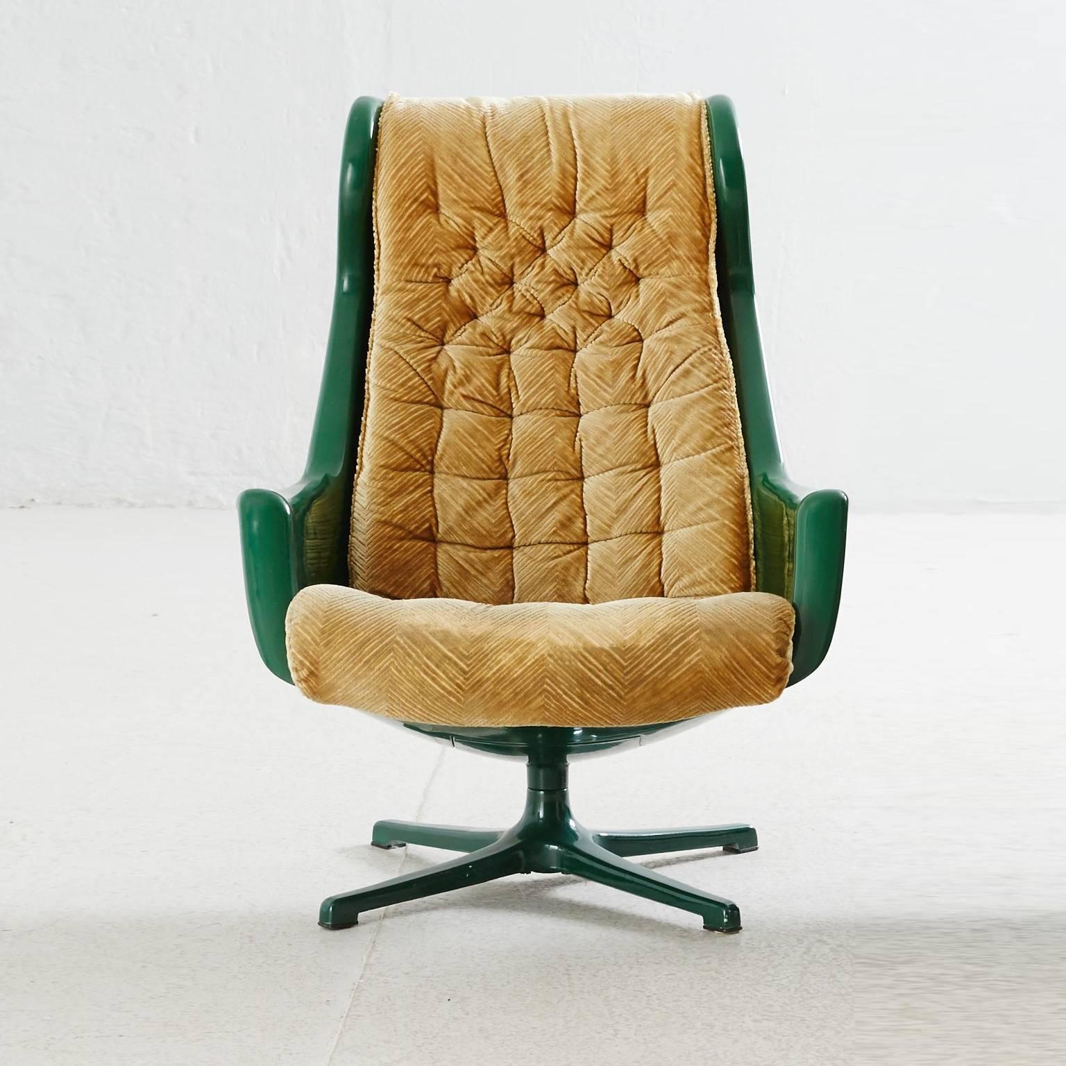 Scandinavian Modern Rare Green and Gold Yngvar Sandström and Alf Svennson Galaxy Chairs