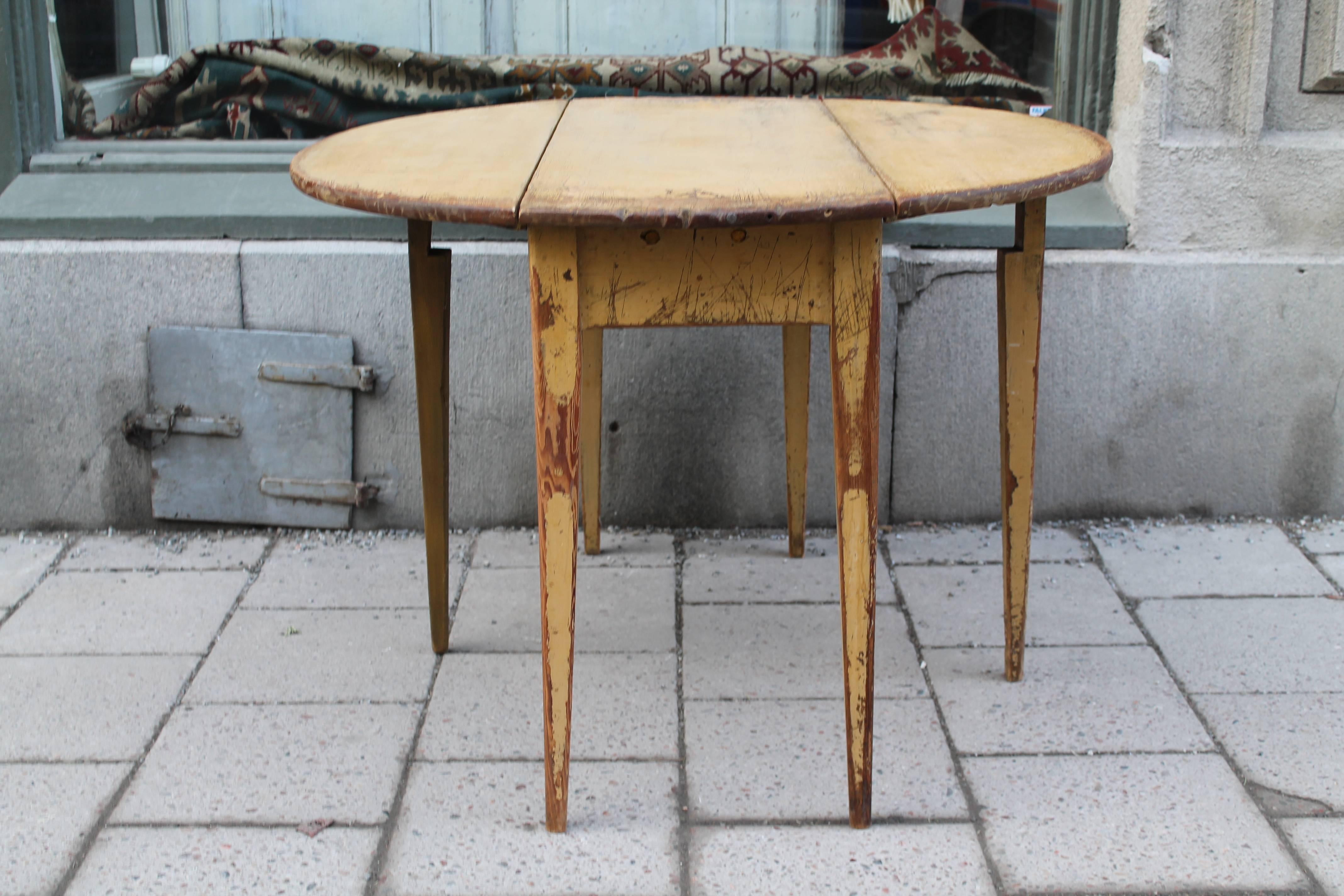 19th Century Swedish Gustavian Folding Table, Original Painting 2