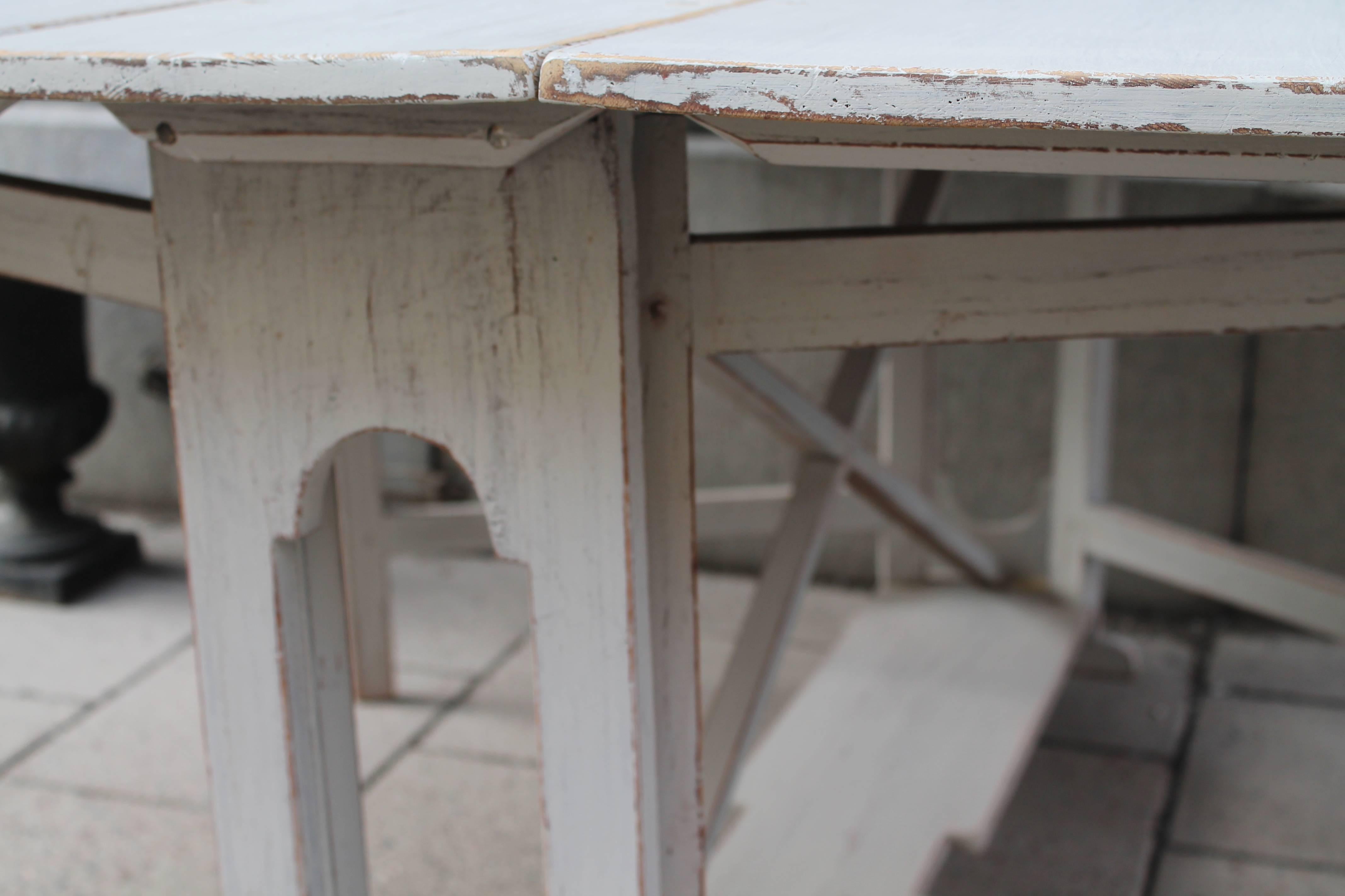 Very Large Swedish Gustavian Drop-Leaf Table In Good Condition For Sale In Stockholm, SE