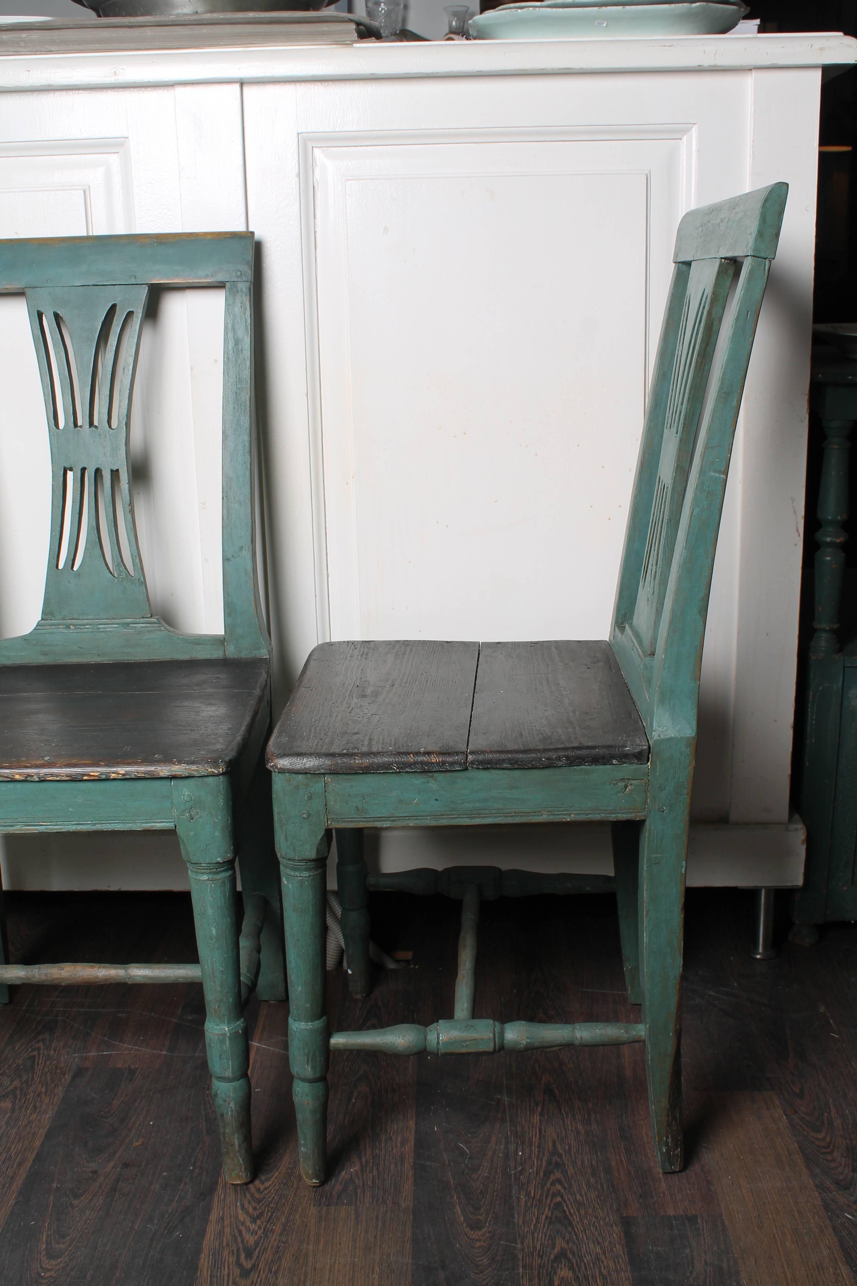 Pair of 19th Century Swedish Gustavian Chairs In Good Condition In Stockholm, SE