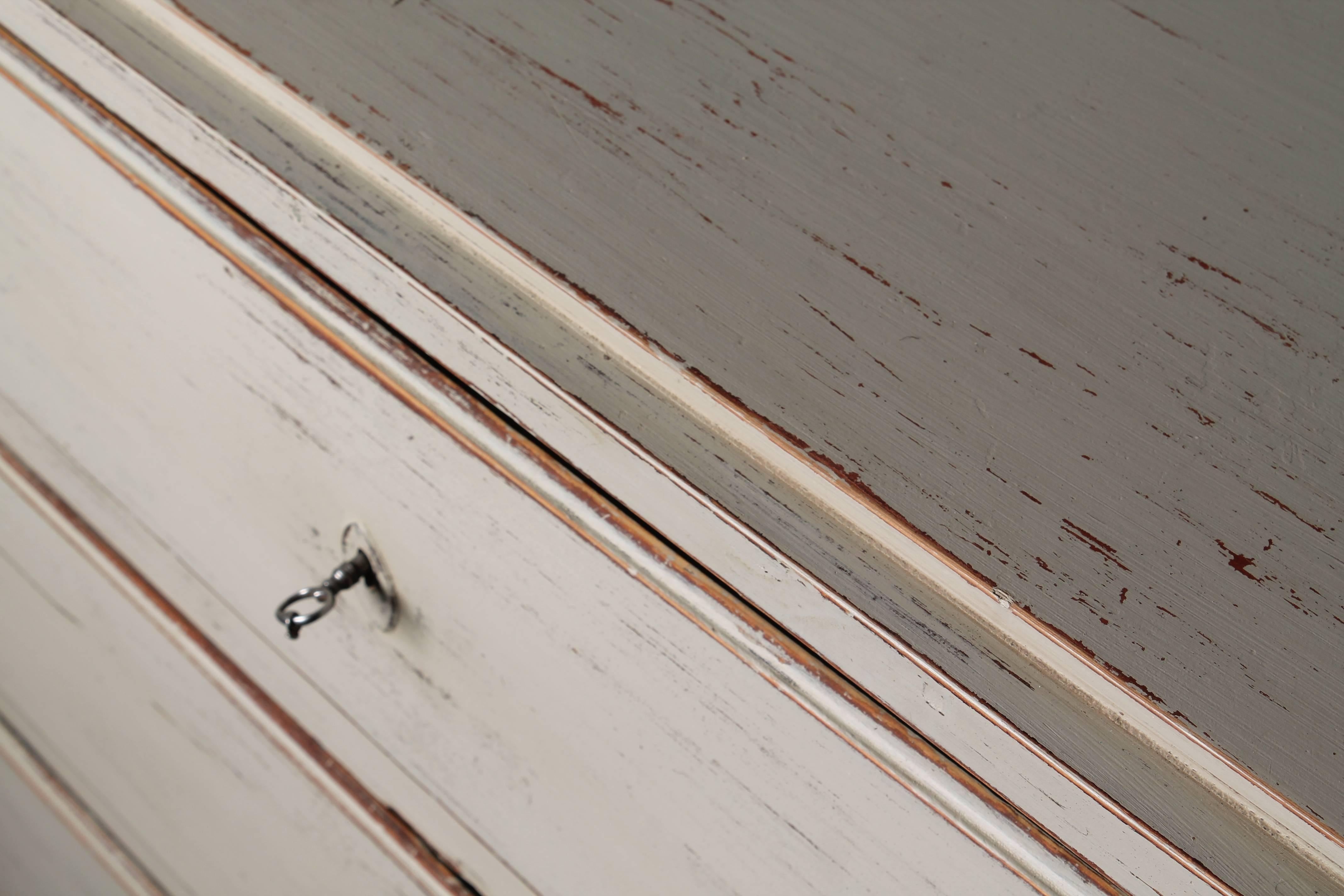 Mid 19th Century Swedish Chest of Drawers In Good Condition In Stockholm, SE