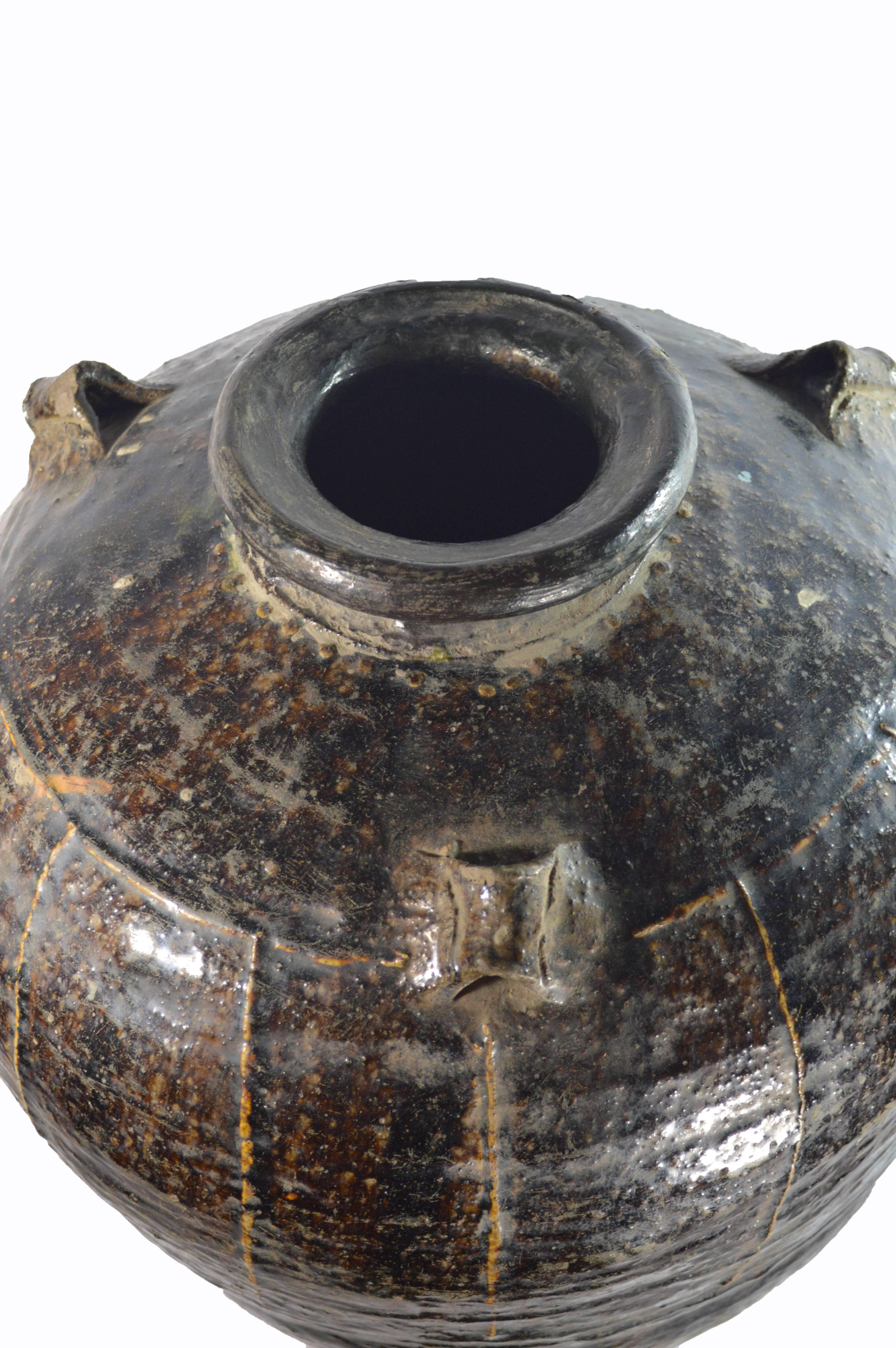 Large 16th Century Martaban Ceramic Vessel In Good Condition In New York, NY