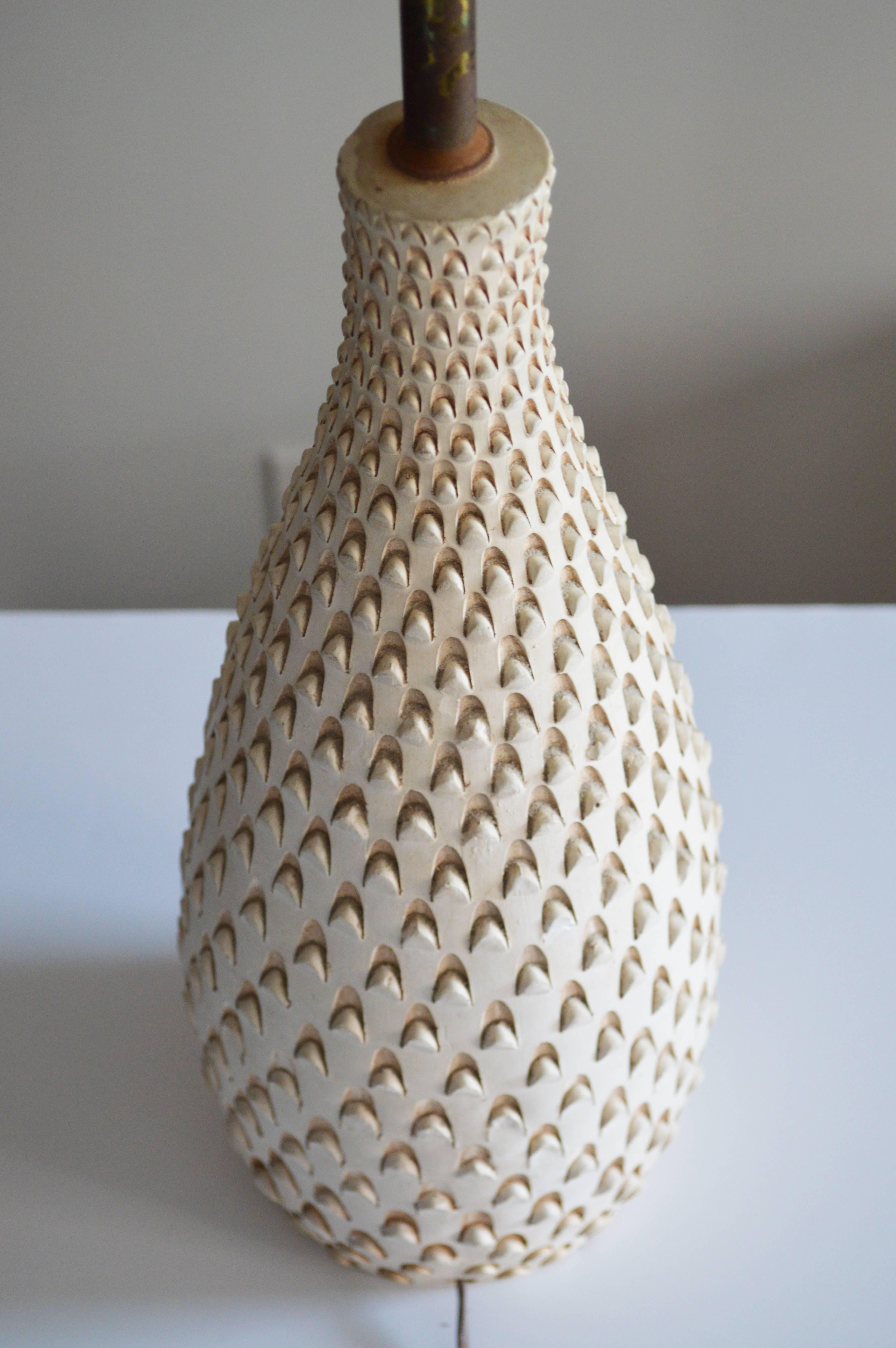 Textured Pottery Table Lamp 1