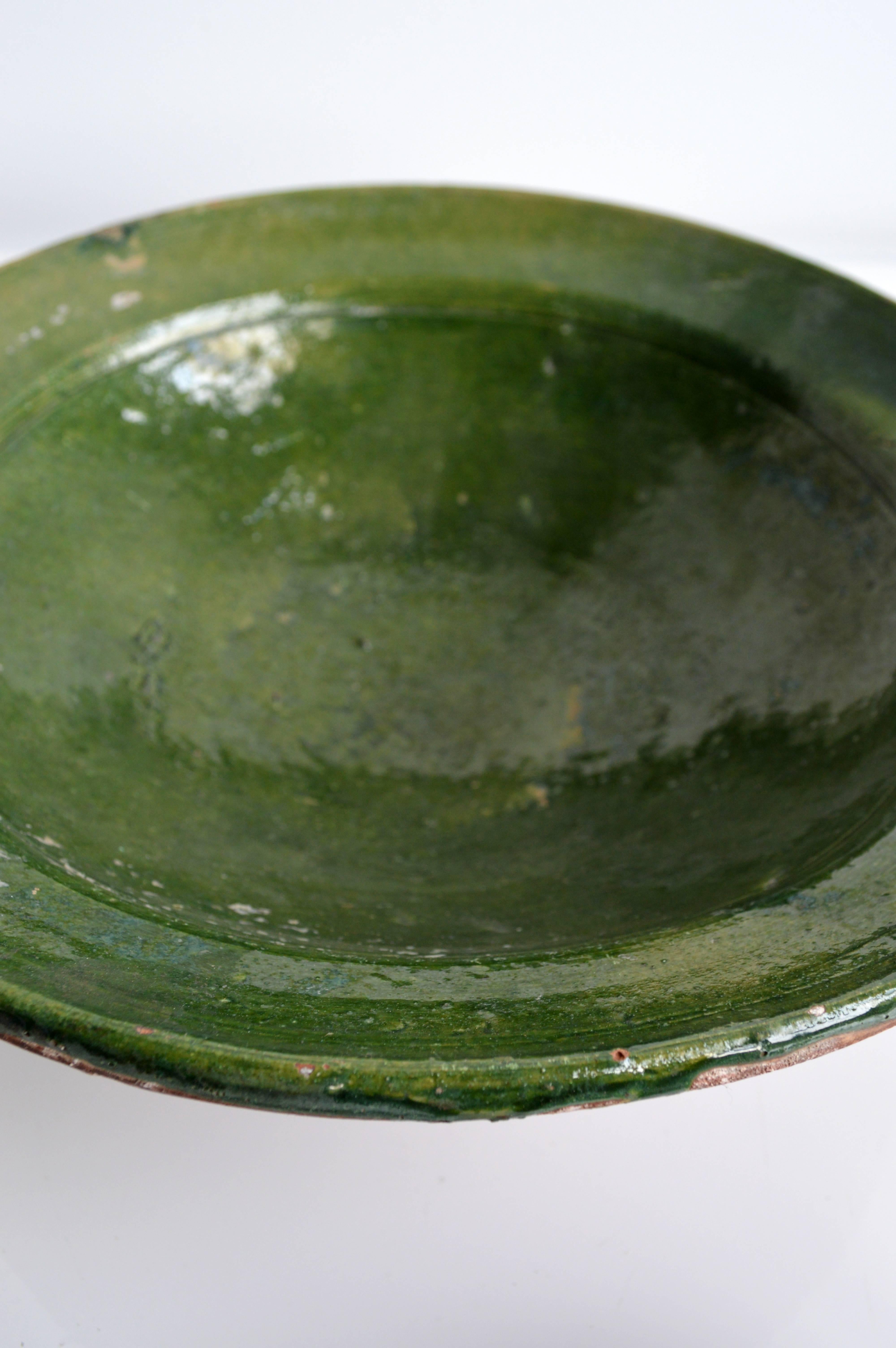 Green Ceramic Bowl In Good Condition In New York, NY