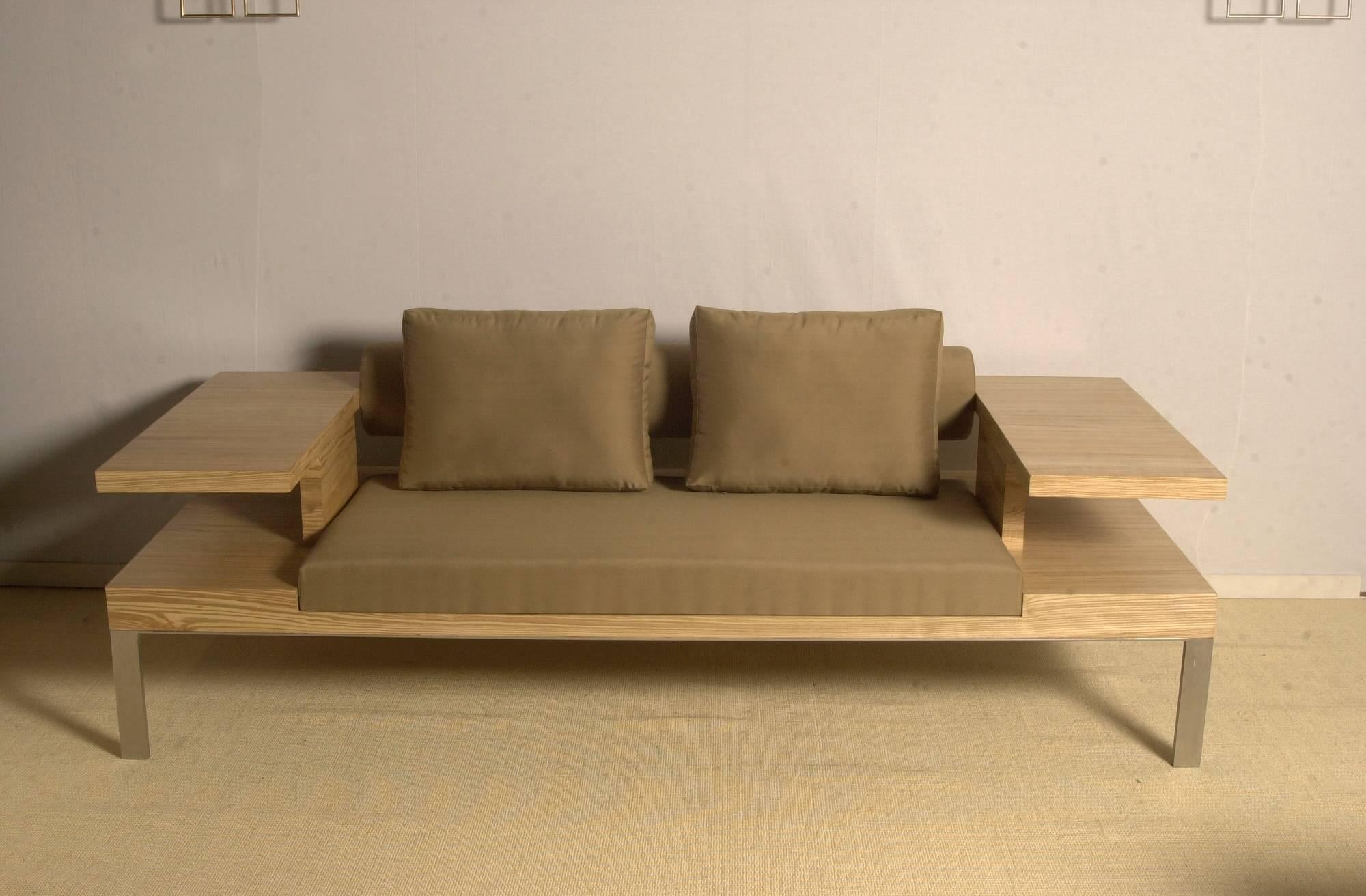 Sofa „Horizon“ aus Eschenholz-Olive-Holz  von Aymeric Lefort (Moderne) im Angebot