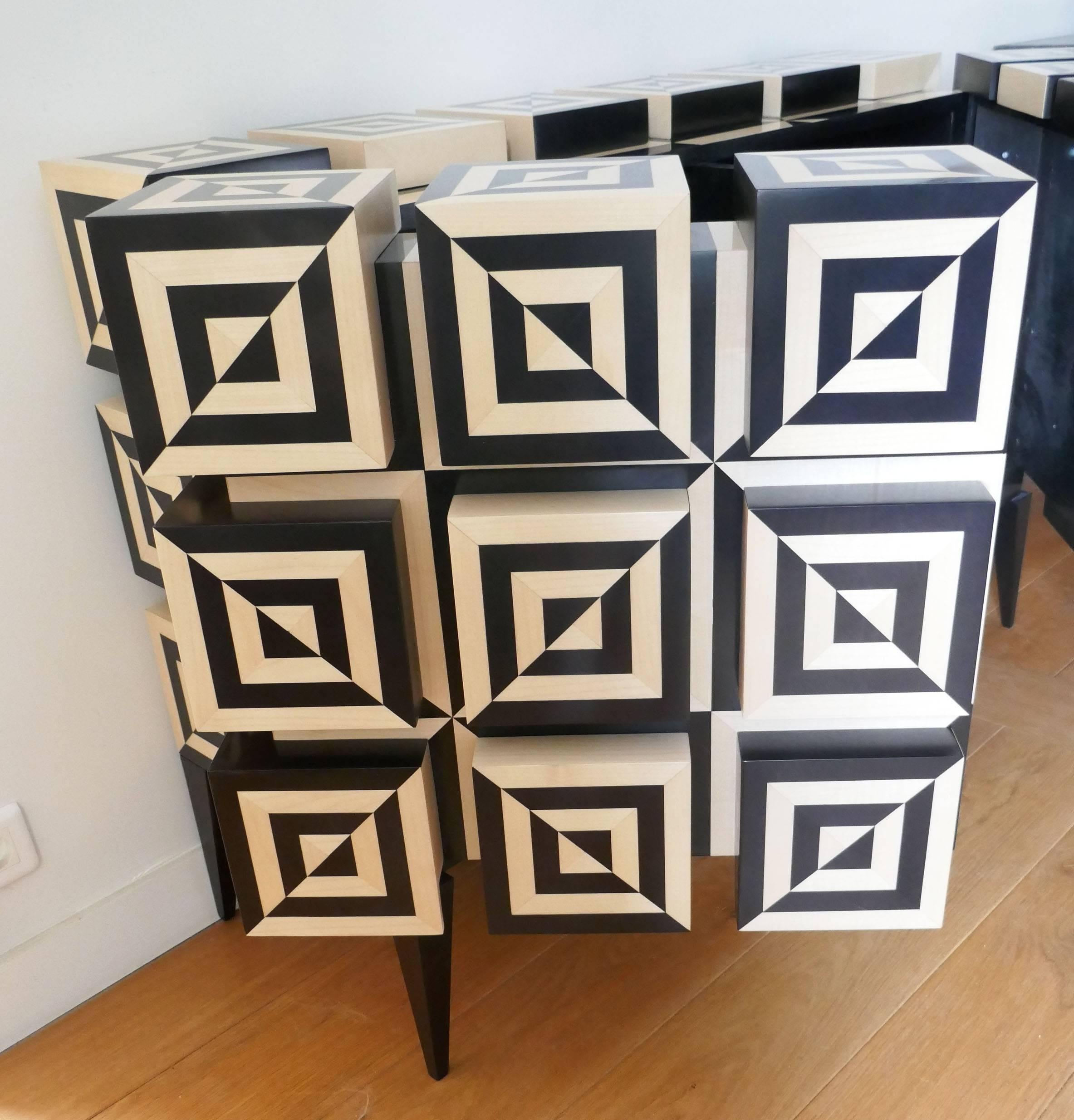 Buffet “Ondulation 2” in Black and White  Sycomore Marquetery  by Aymeric Lefort In New Condition For Sale In SENLIS, OISE