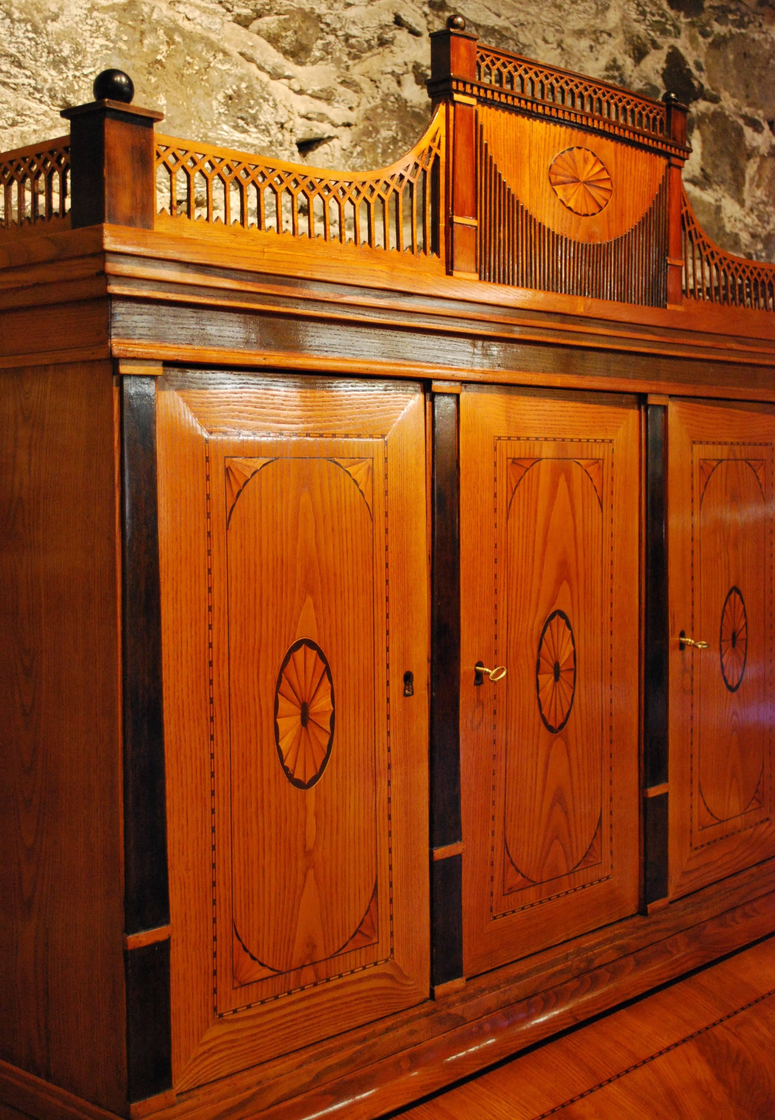 Antique Danish Elm Cylinder Bureau Cabinet, circa 1800 For Sale 2