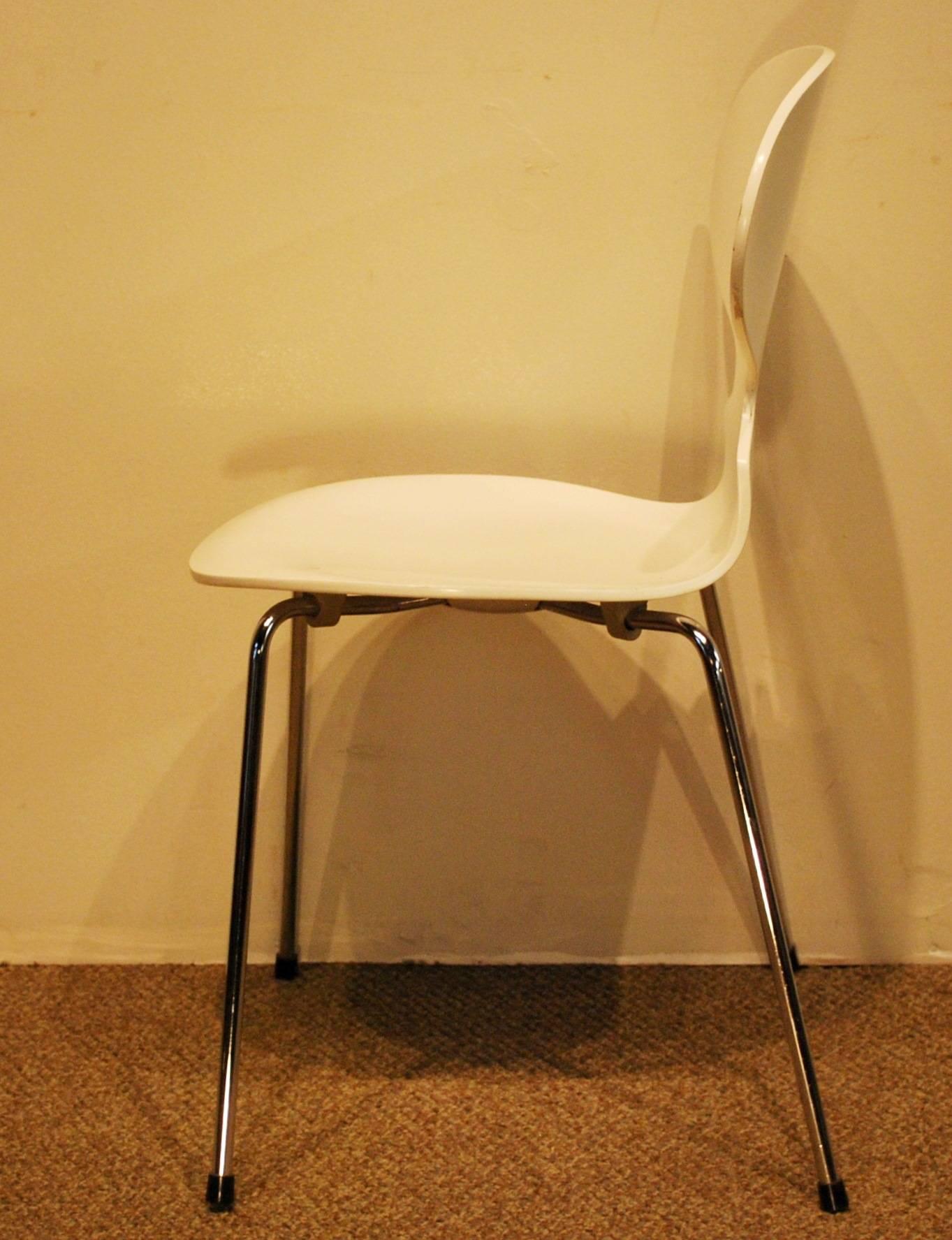 Scandinavian Modern Arne Jacobsen Designed Danish Modern Set of Four Ant Chairs