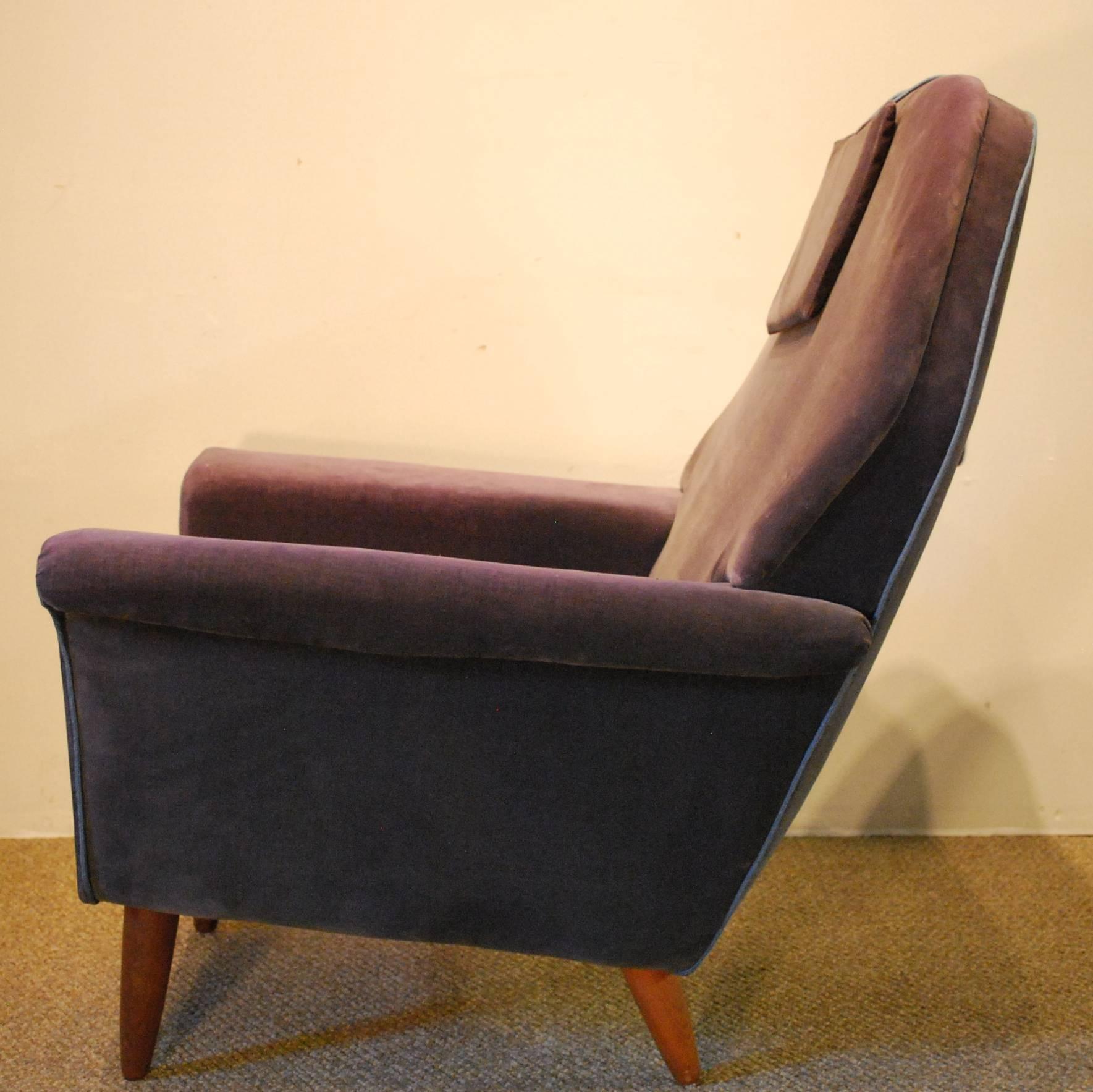 Mid-Century Modern Blue/Gray Wingback Armchair, circa 1960 In Good Condition In BOSTON, MA
