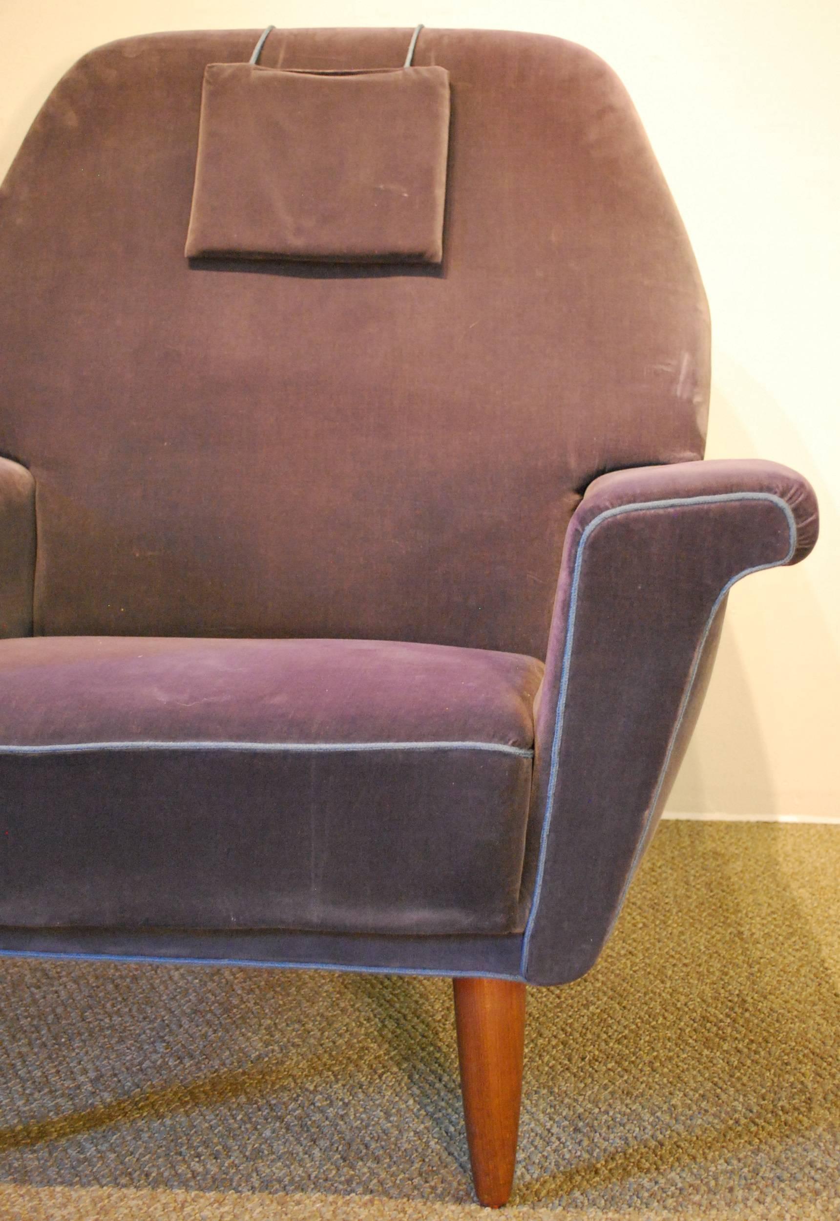 Mid-20th Century Mid-Century Modern Blue/Gray Wingback Armchair, circa 1960