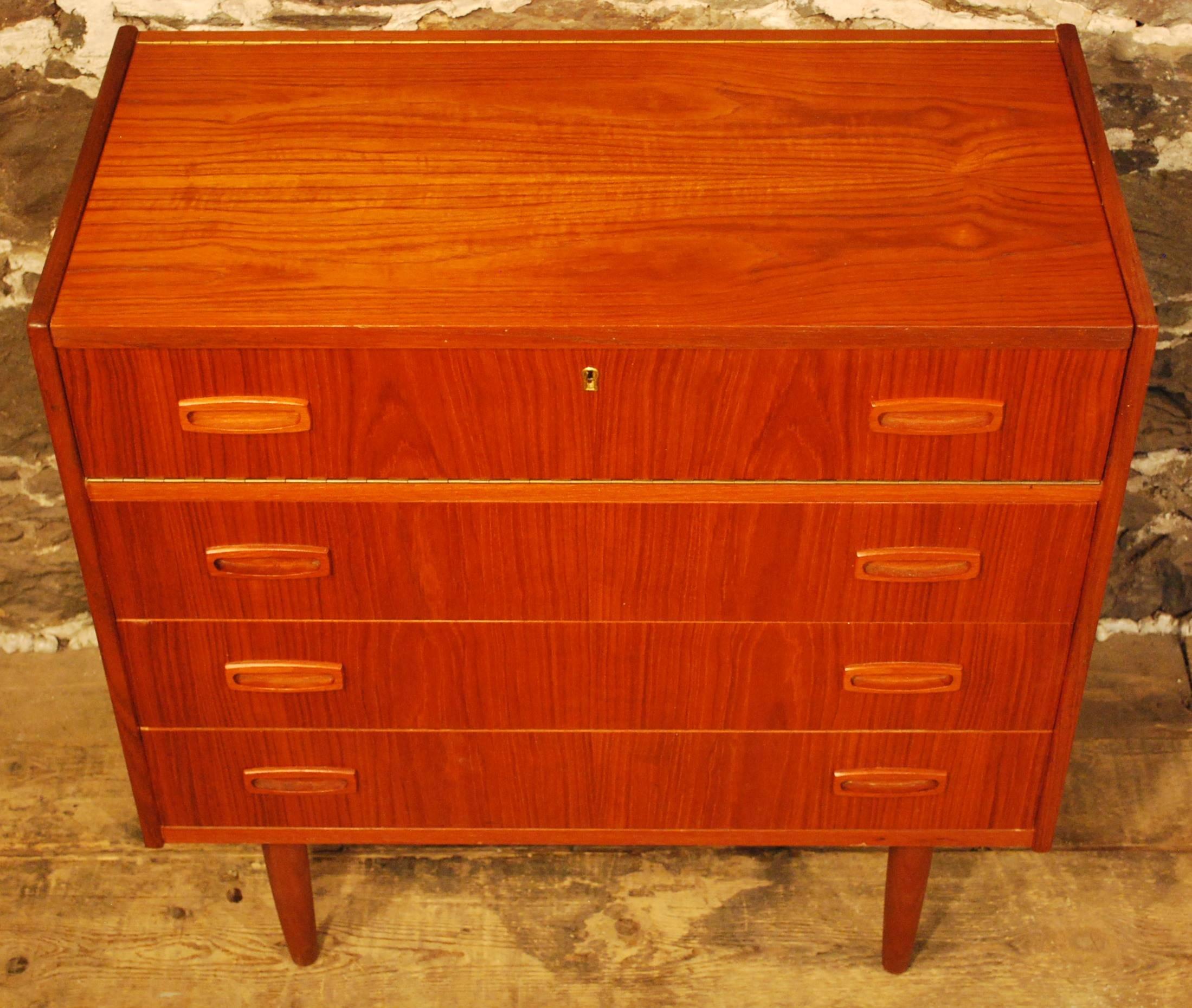 Danish 10214 Mid-Century Modern Teak Vanity/Chest, circa 1960