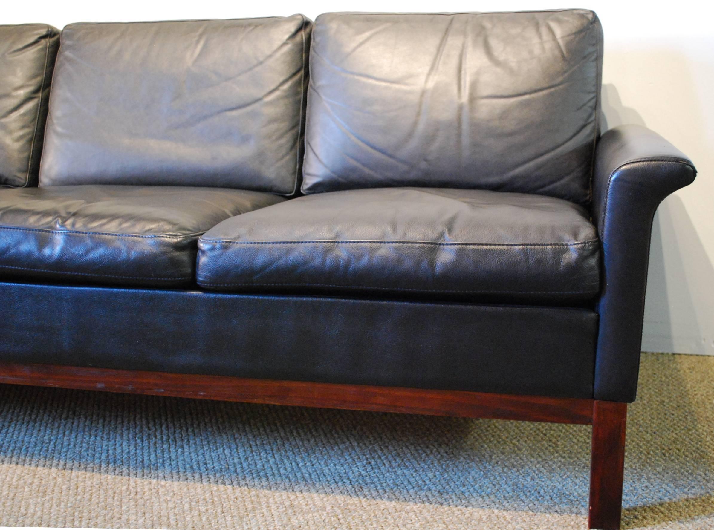 Hans Hansen Designed Danish Modern Leather Sofa In Good Condition In BOSTON, MA