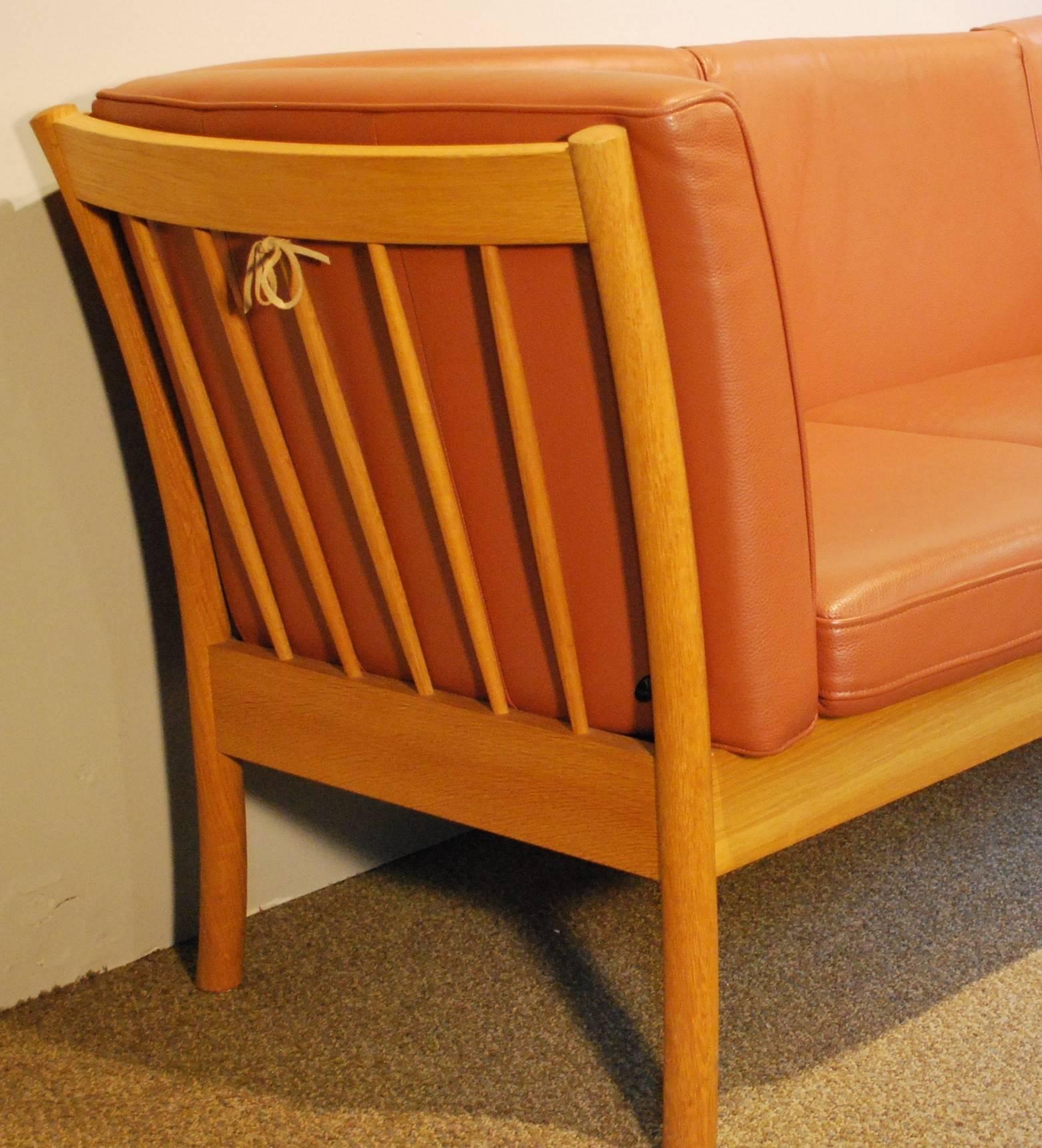 leather sofas with oak frame
