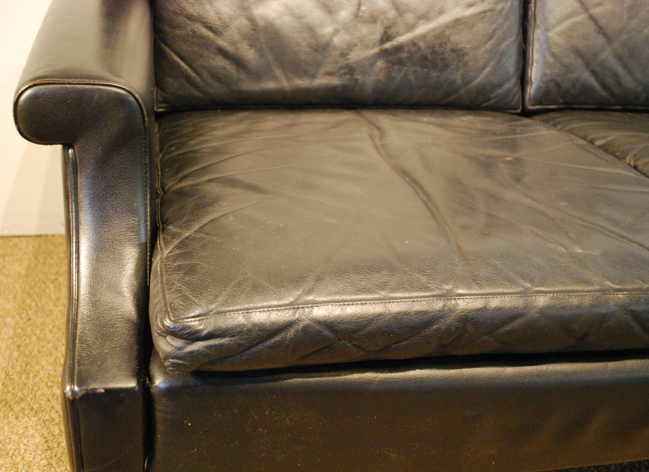 Mid-Century Modern Georg Thams Designed Danish Modern Leather Sofa, circa 1960 For Sale