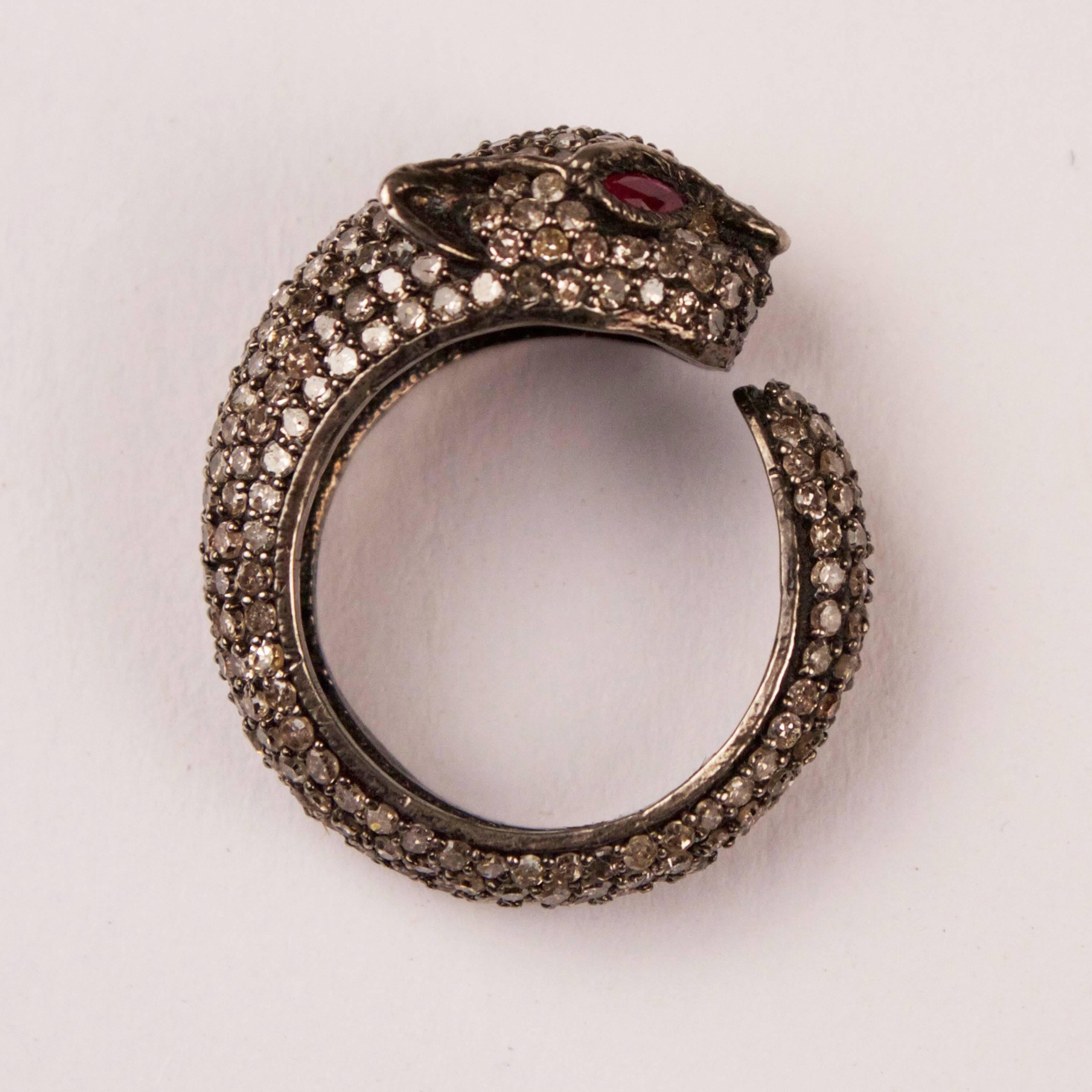 Panther Ring in Diamond and Ruby In Excellent Condition In Heath, MA