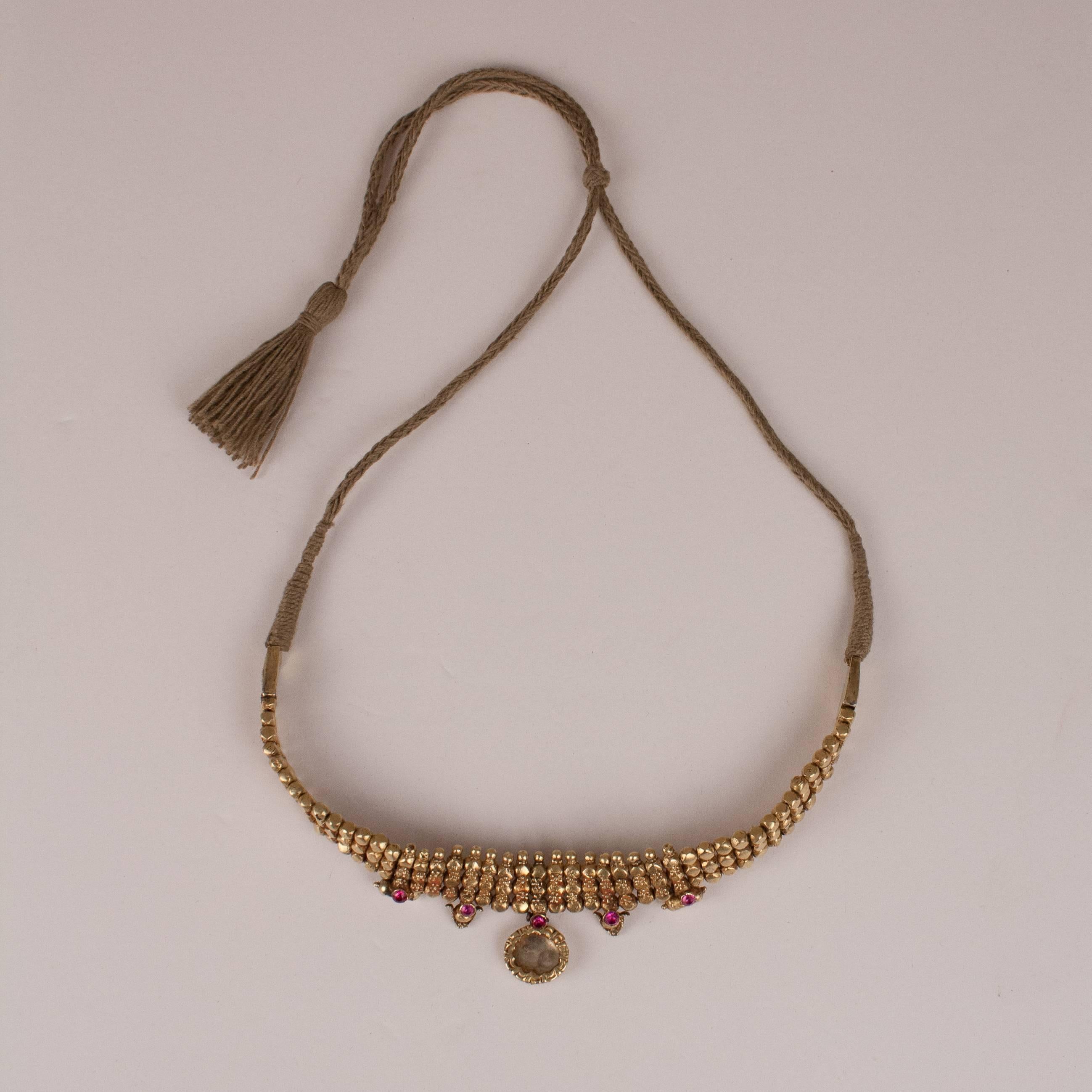 Anglo-Indian 22-Karat Gold, Ruby and Crystal Choker Necklace from India, circa 1930 For Sale