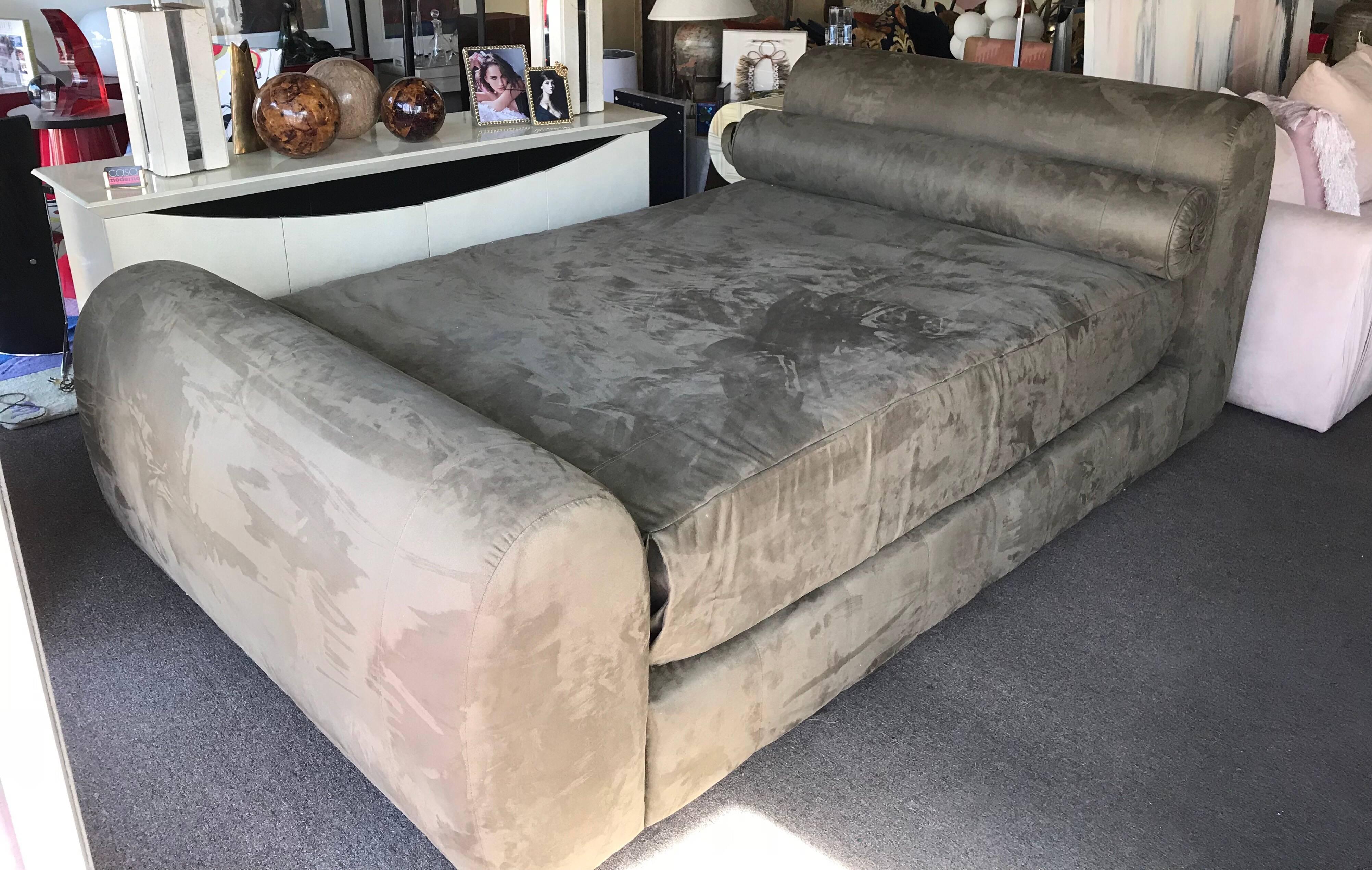 Steve Chase Sexy Ultra Suede Queen Size Bed with Matching Cover and Bolster 1