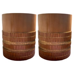 Damian Jones "El mueble como arte" Mesa auxiliar o de centro tribal de madera y latón nº 1