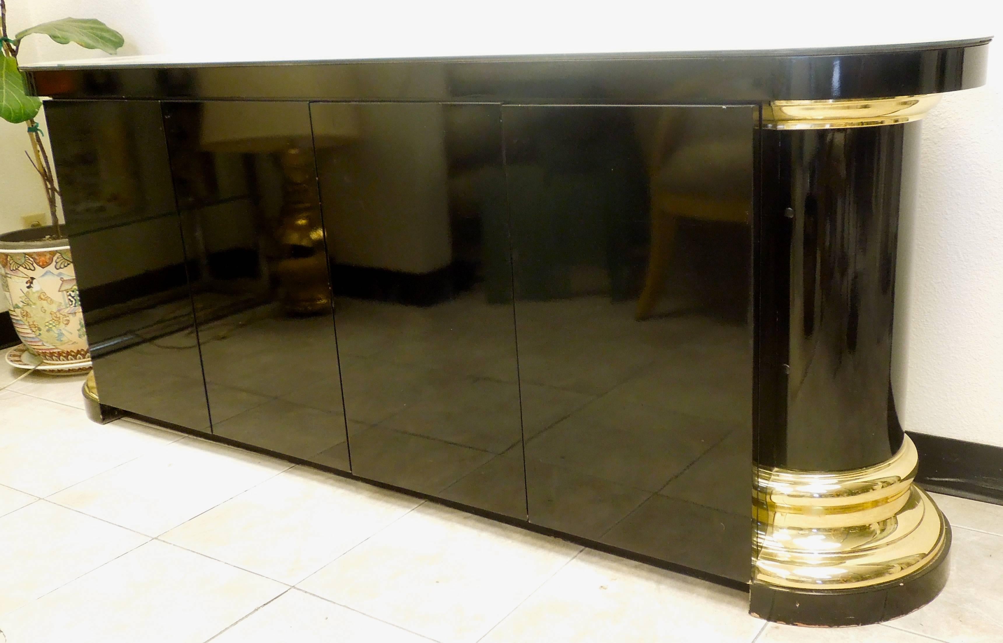 Americano Credenza Mastercraft in nero e ottone vintage anni '70 in vendita