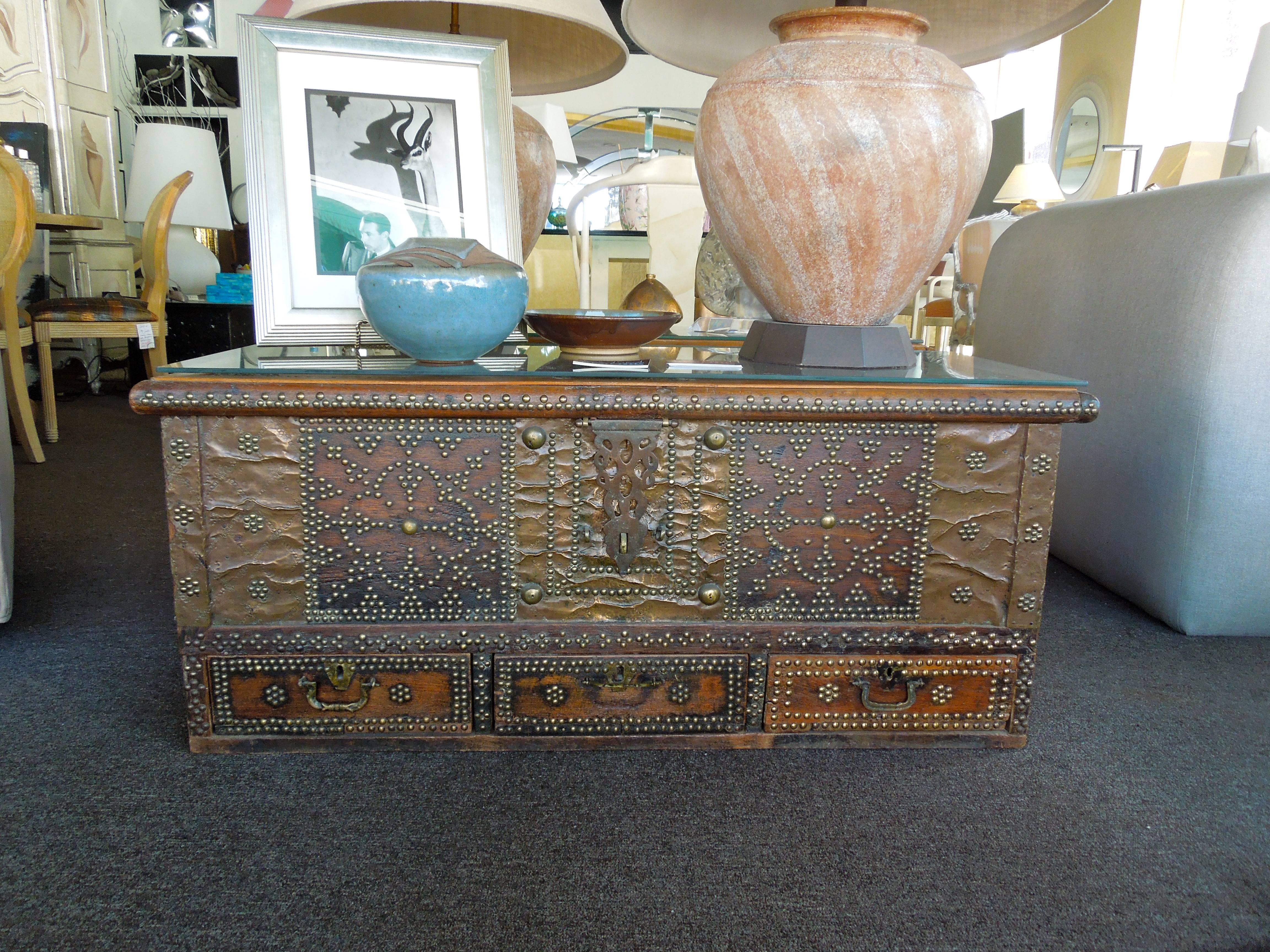 Pair of Major Celebrity Owned Rare 19th Century Zanzibar Chests, Nightstands In Good Condition In Palm Springs, CA