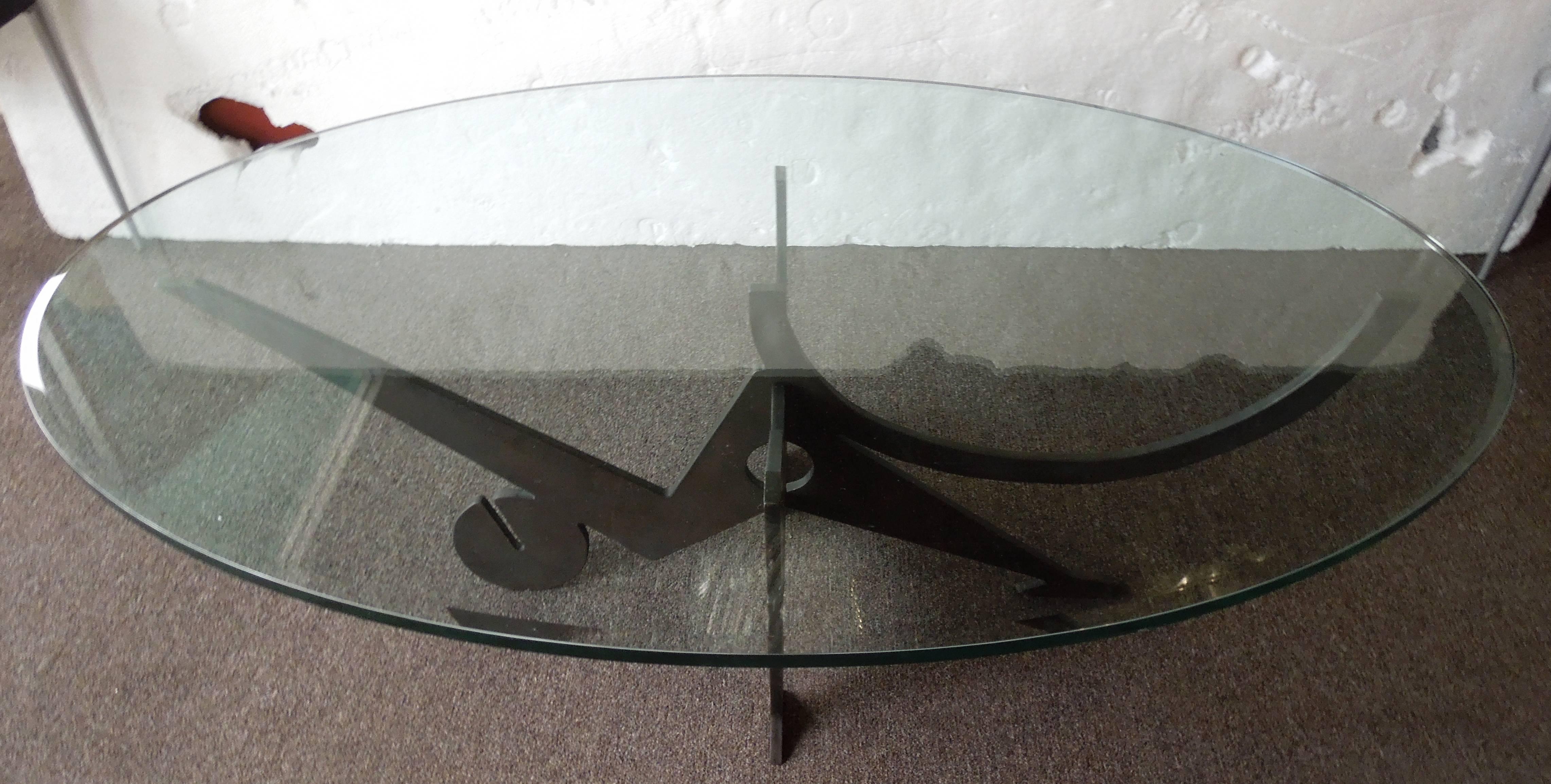 Spectacular Pucci De Rossi Sculptural Brutalist Metal and Glass Coffee Table In Excellent Condition In Palm Springs, CA