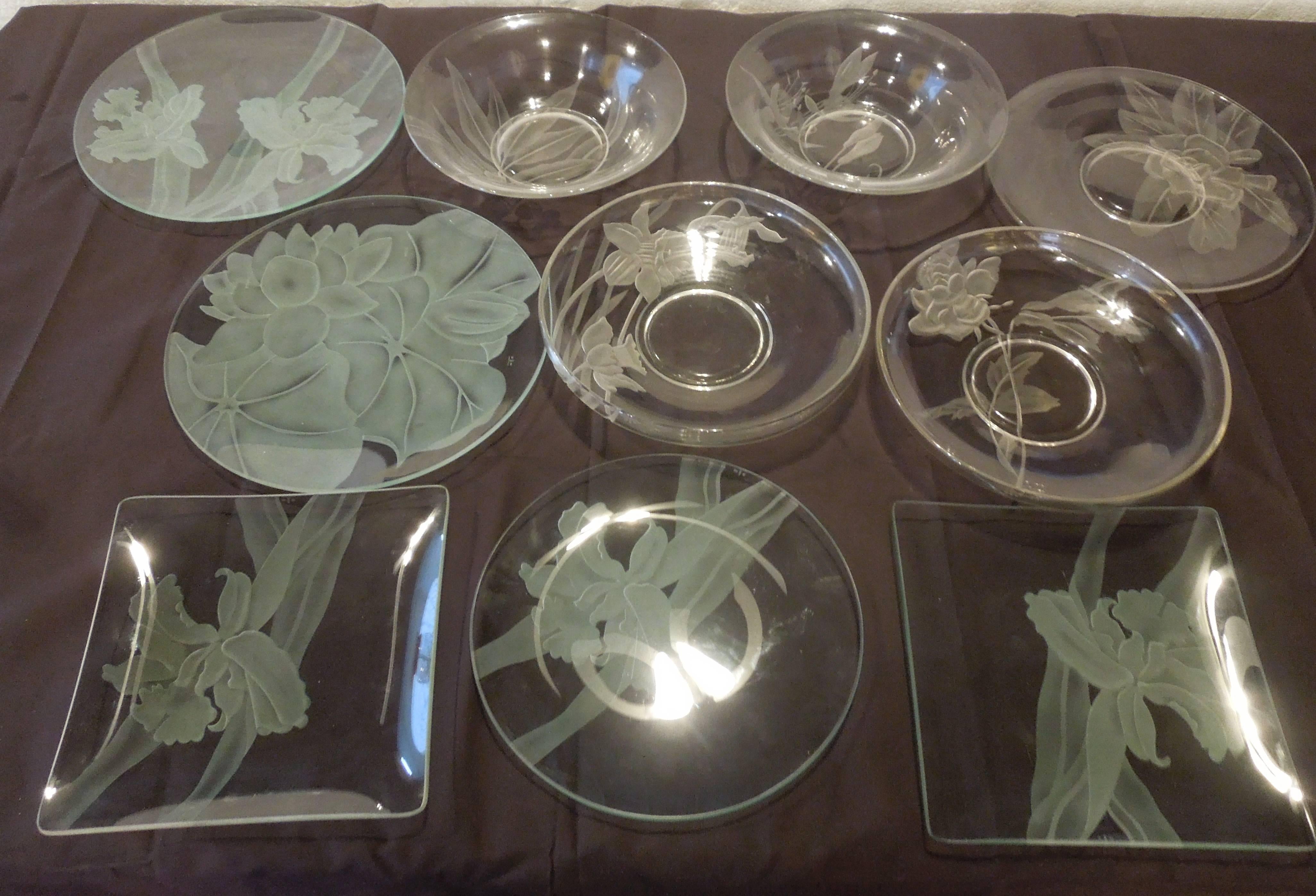Rare Set of Ten Signed Dorothy Thorpe Floral Glass Serving Plates and Bowls 1