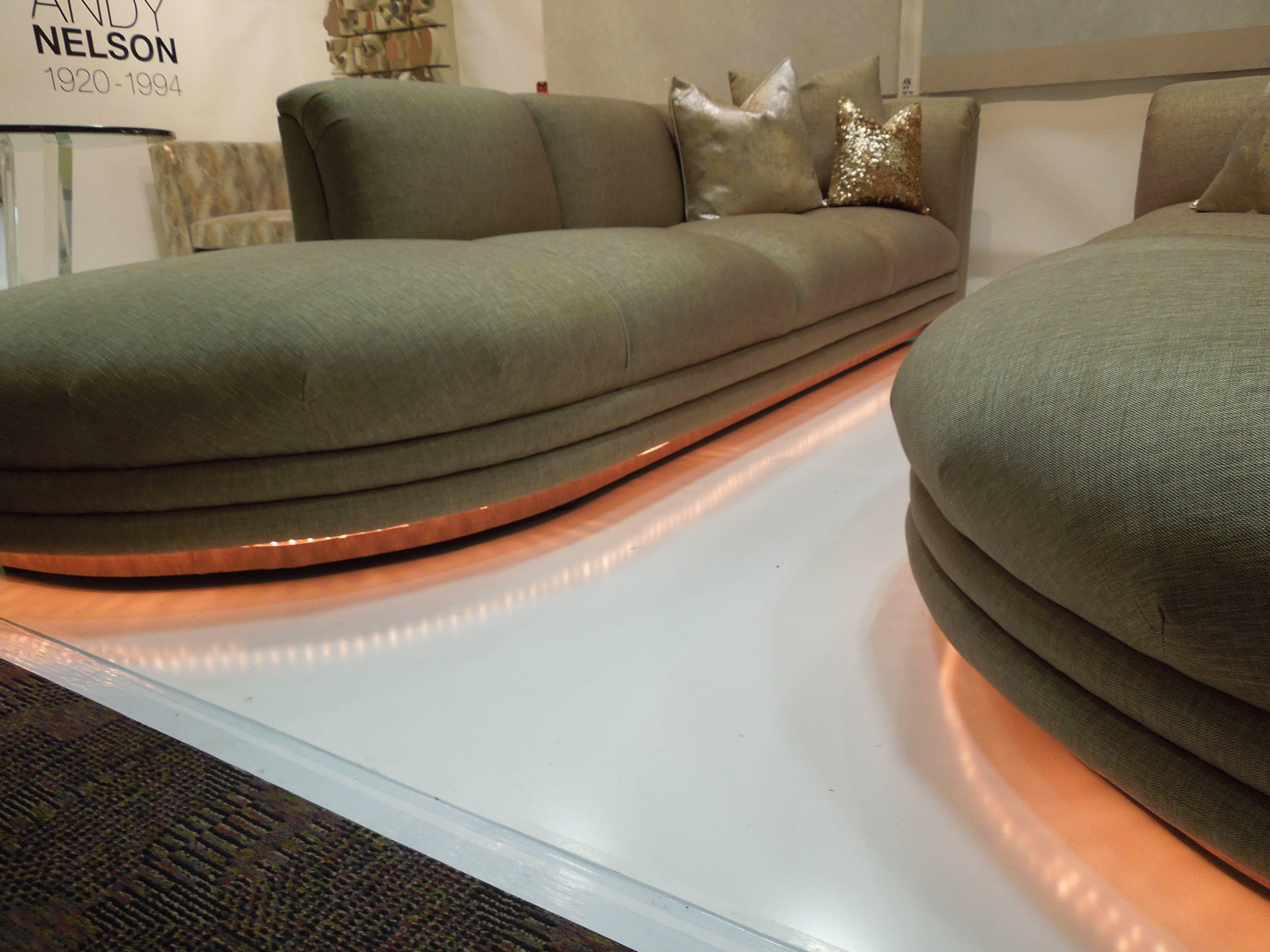  Pair of Illuminated Modern Linen Steve Chase Sofas In Excellent Condition In Palm Springs, CA