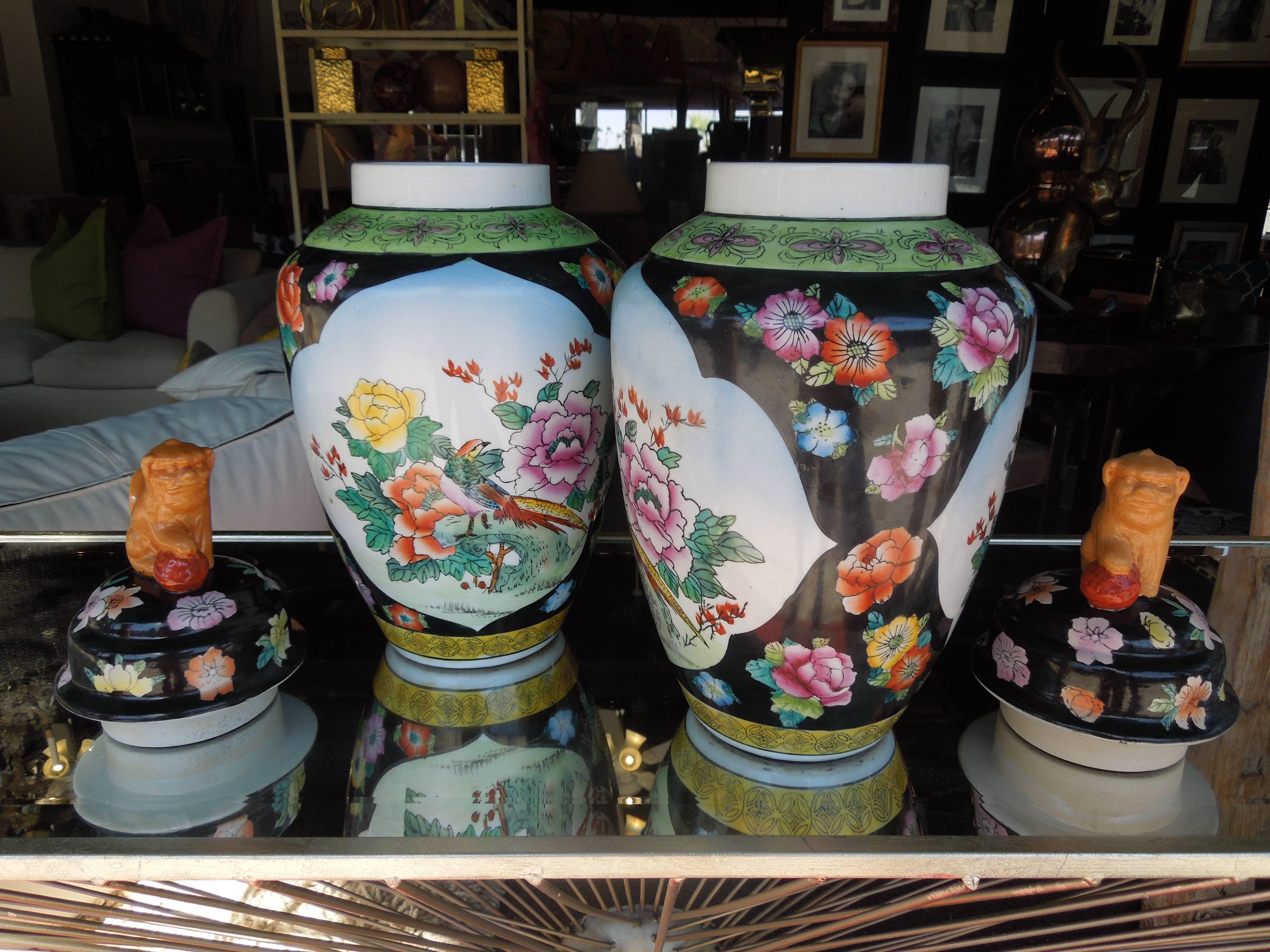 Chinese Pair of 20th Century Hand-Painted Chinoiserie Foo Dog Ginger Jars