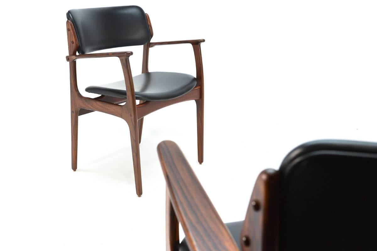 Set of Eight Erik Buck Model 49 Rosewood Dining Chairs 4