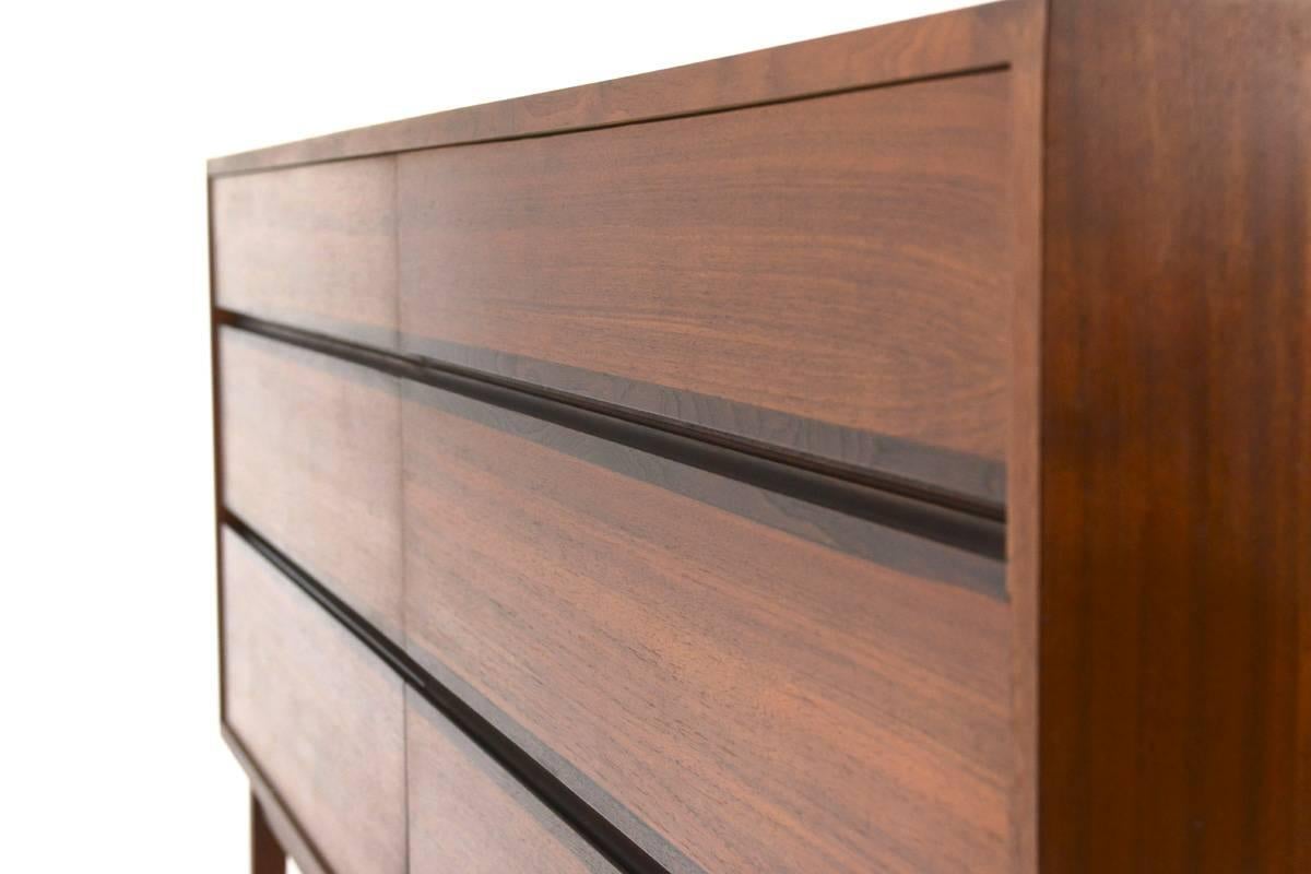 Walnut and Rosewood Six-Drawer Dresser by Kipp Stewart for Calvin In Good Condition In Long Beach, CA