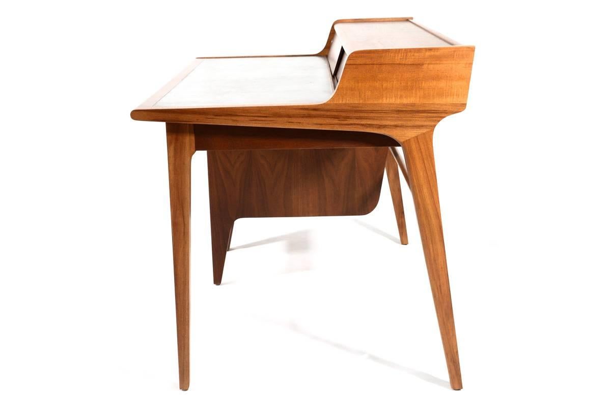 Drexel Profile 'K80' Desk by John Van Koert In Excellent Condition In Long Beach, CA