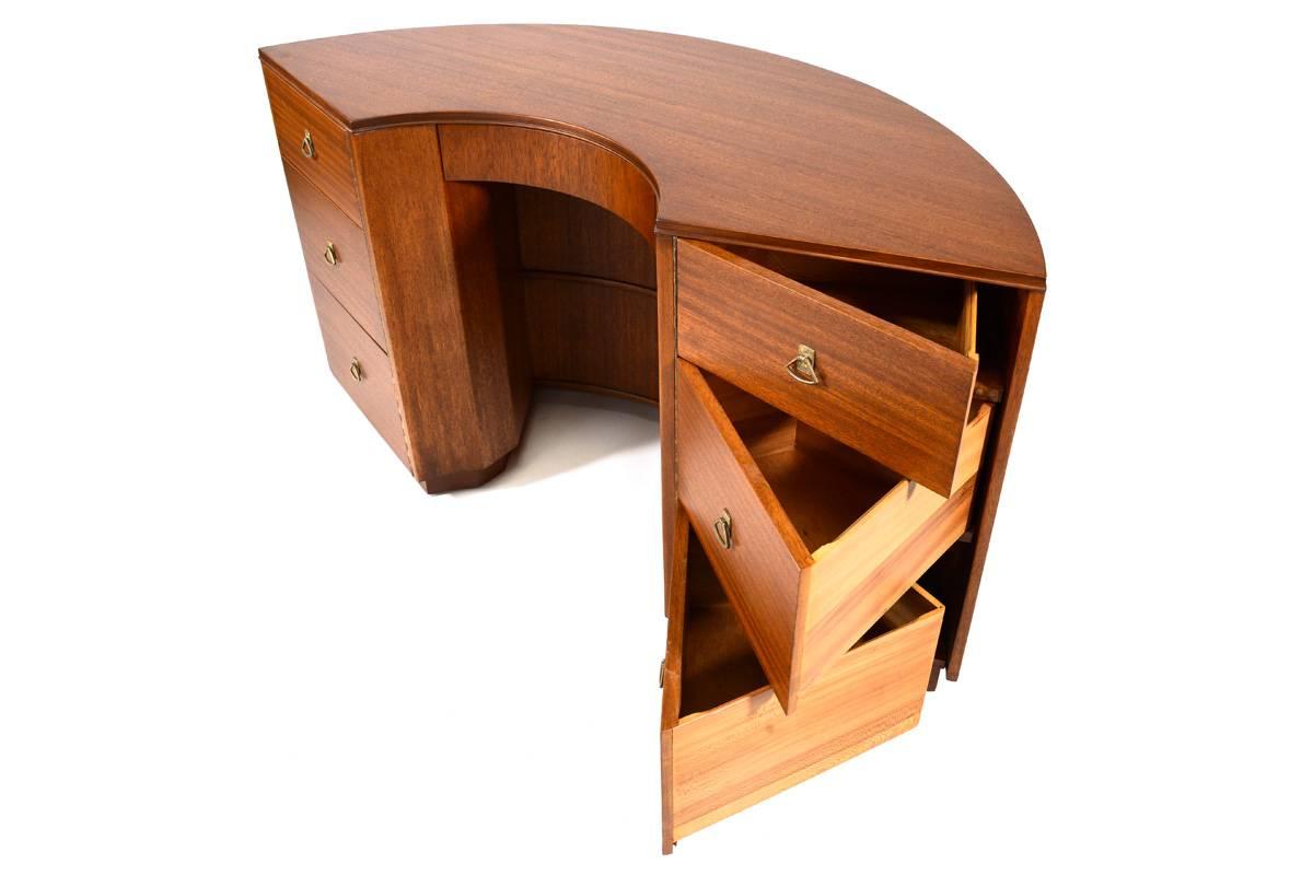 Crescent Desk Designed by Gilbert Rohde for Brown Saltman In Excellent Condition For Sale In Long Beach, CA