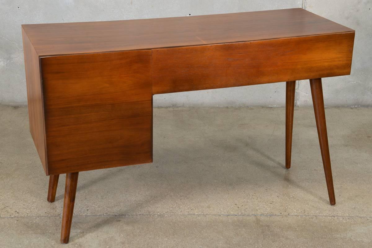 Walnut Desk by Stanley Young for Glenn of California 1