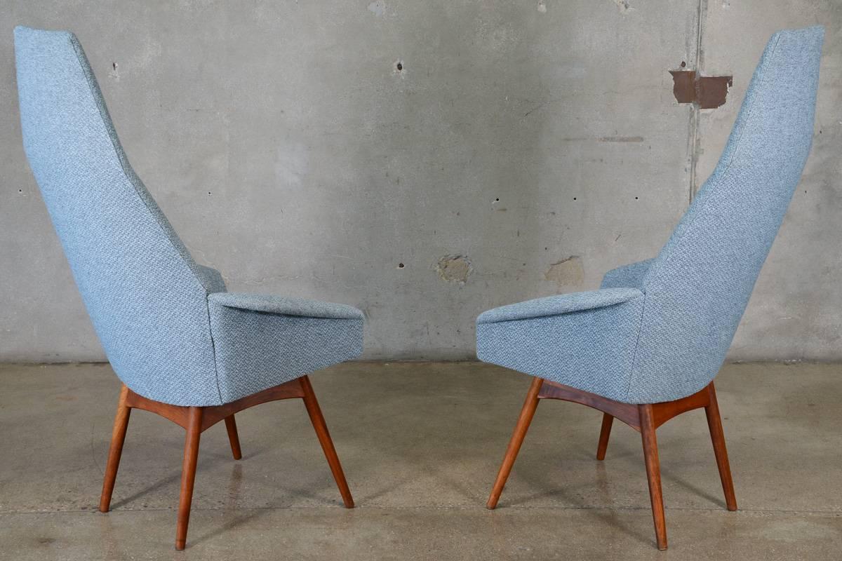 Pair of Adrian Pearsall 2153-C Armchairs In Good Condition In Long Beach, CA