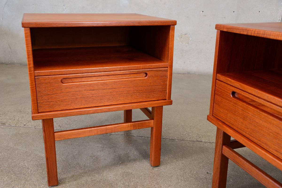 Pair of Teak Nightstands by Nils Jonsson for HJN Mobler In Good Condition In Long Beach, CA