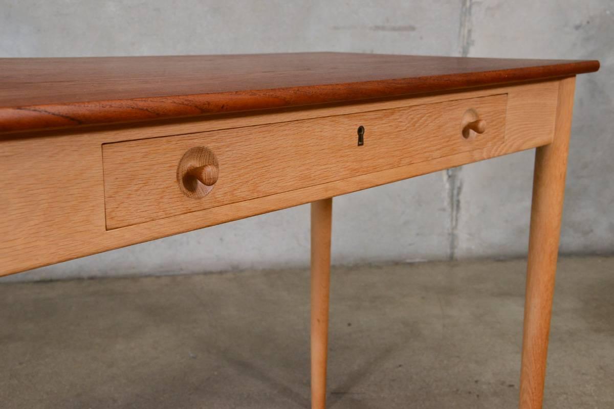 20th Century Hans Wegner RY32 'Ladies' Desk For Sale