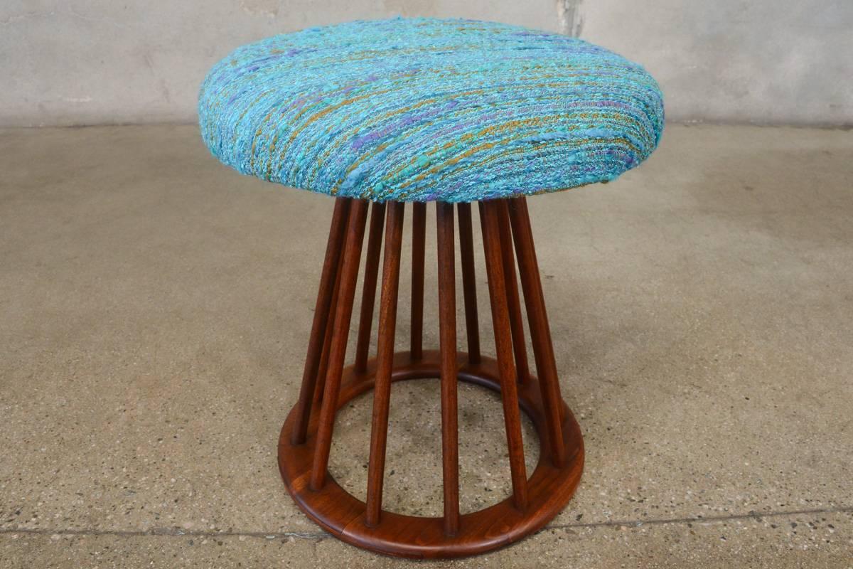 Walnut Spindle Stool by Arthur Umanoff In Good Condition For Sale In Long Beach, CA
