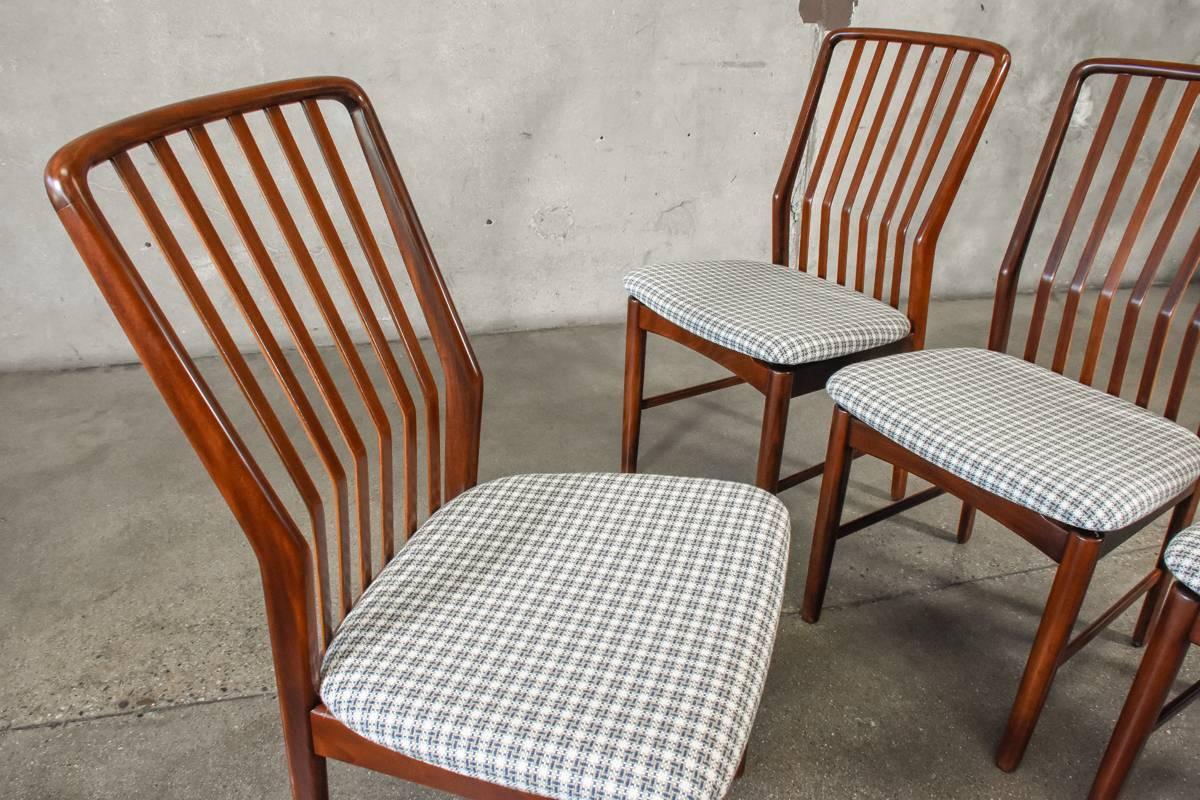 Set of Four Dining Chairs by Svend A. Madsen for Moreddi In Good Condition For Sale In Long Beach, CA