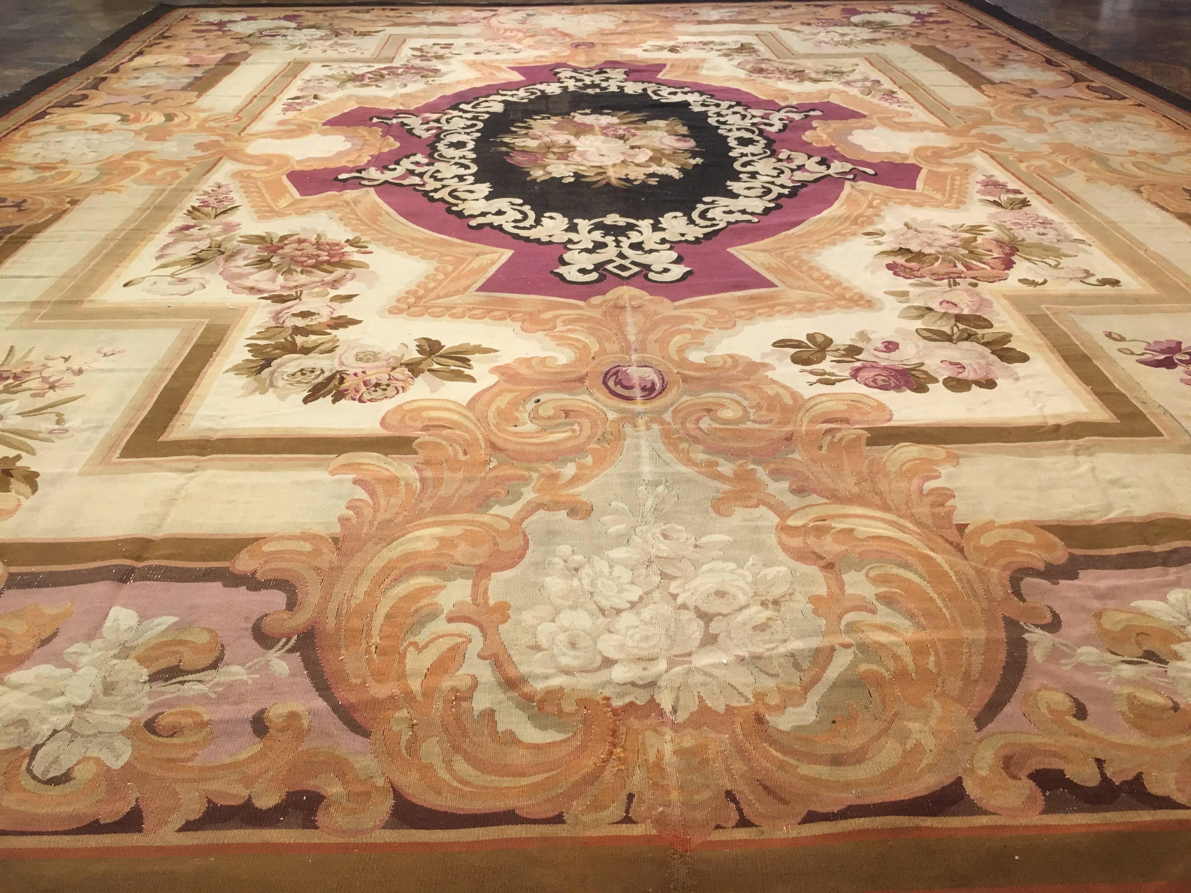 18th Century Aubusson Carpet Louis XV For Sale 2