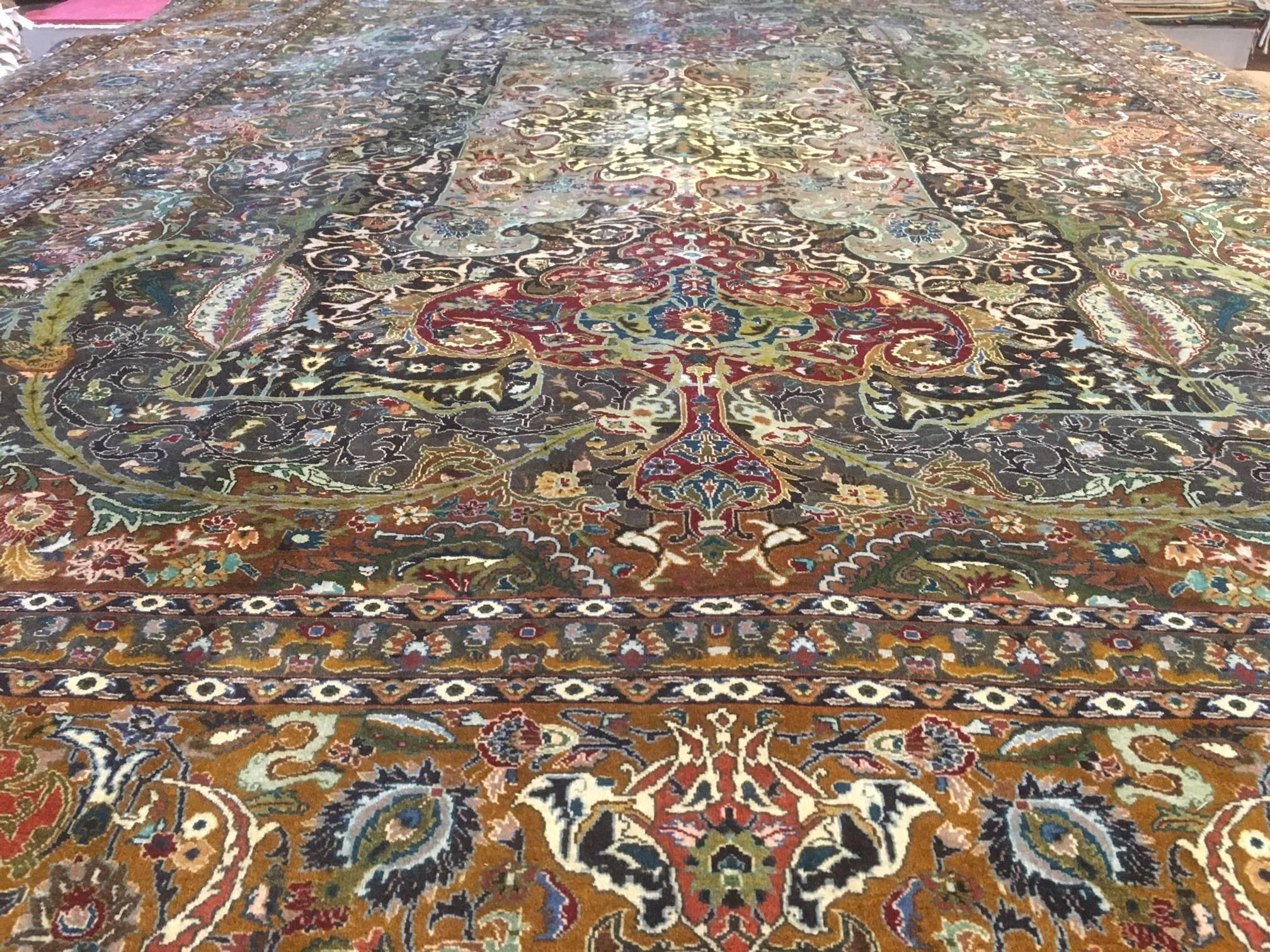 Hand-Knotted Persian Tabriz 20th Century Oriental Masterpiece Rug For Sale