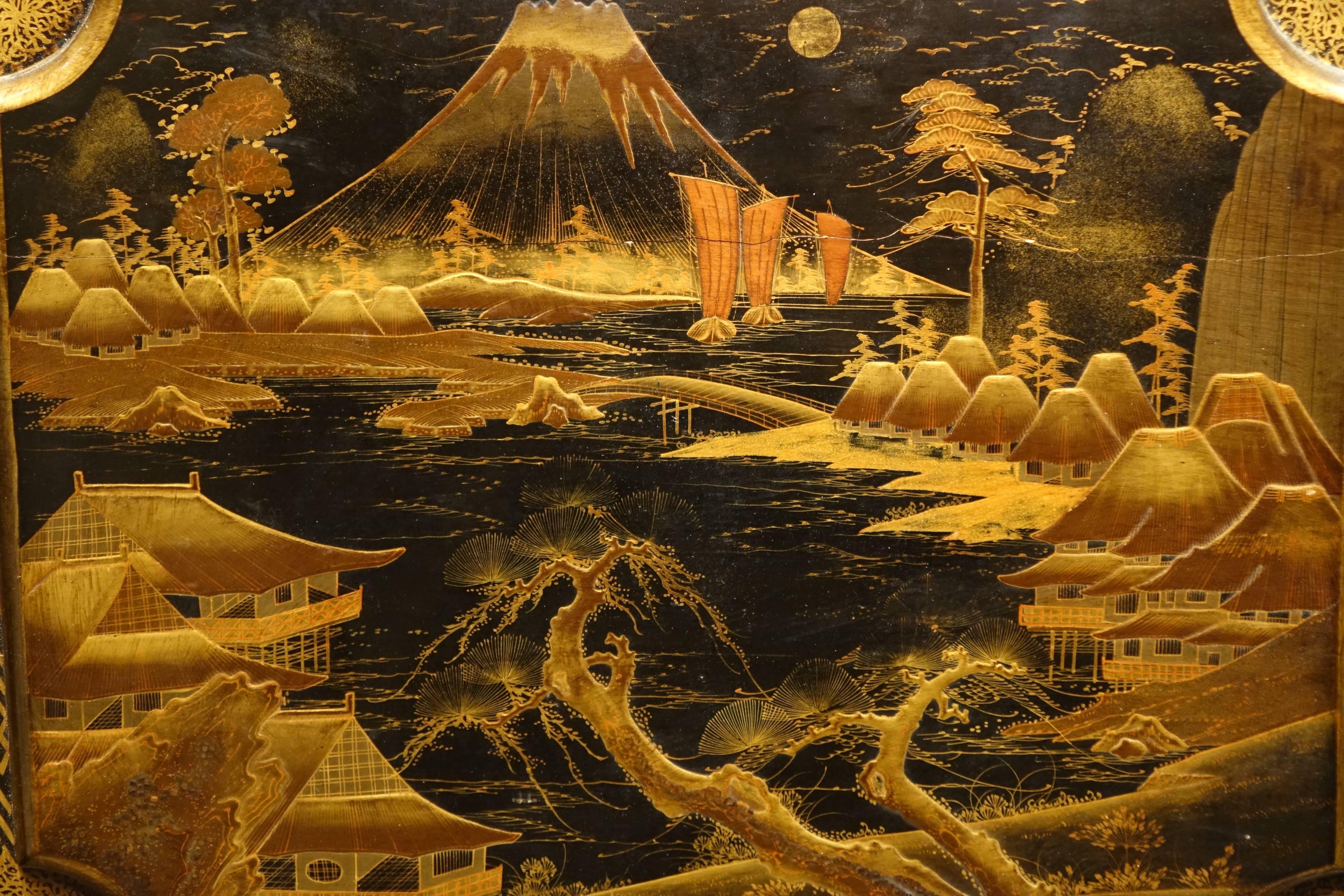19th Century Japanese Lacquer Secretary Desk Richly Decorated 2