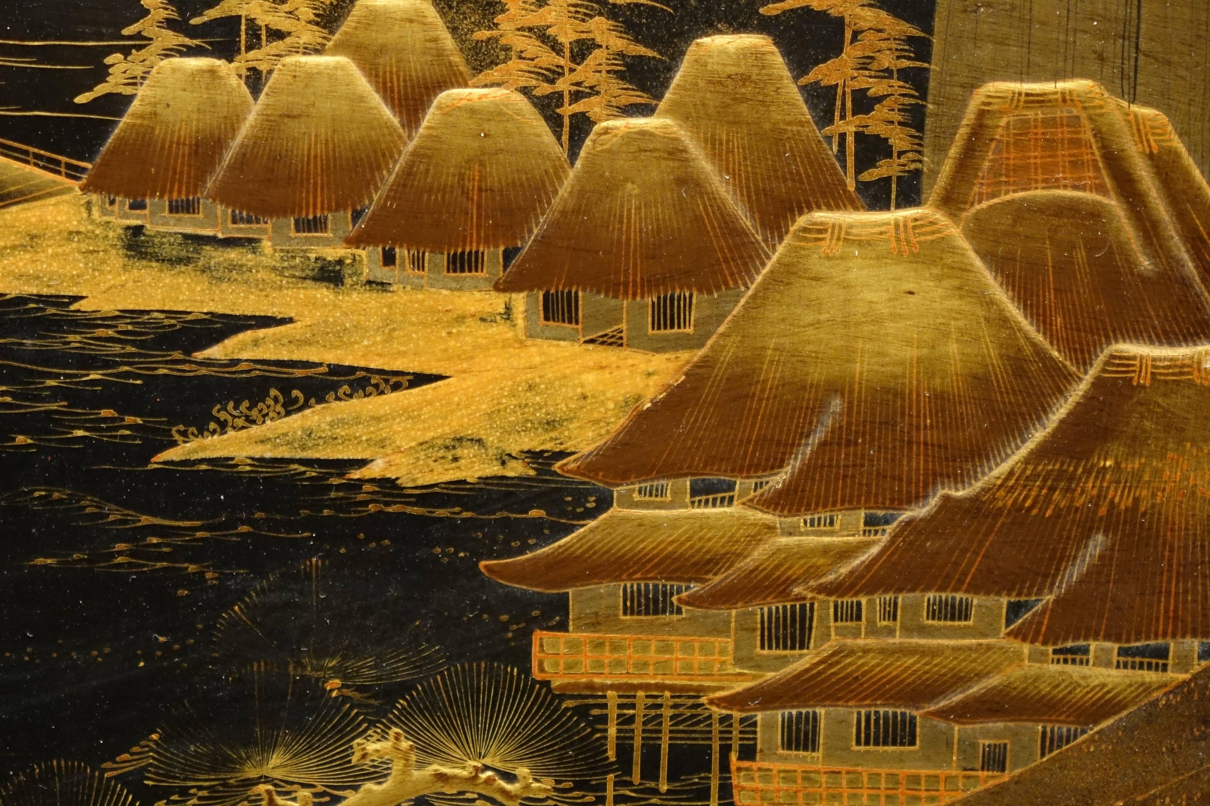 19th Century Japanese Lacquer Secretary Desk Richly Decorated 3
