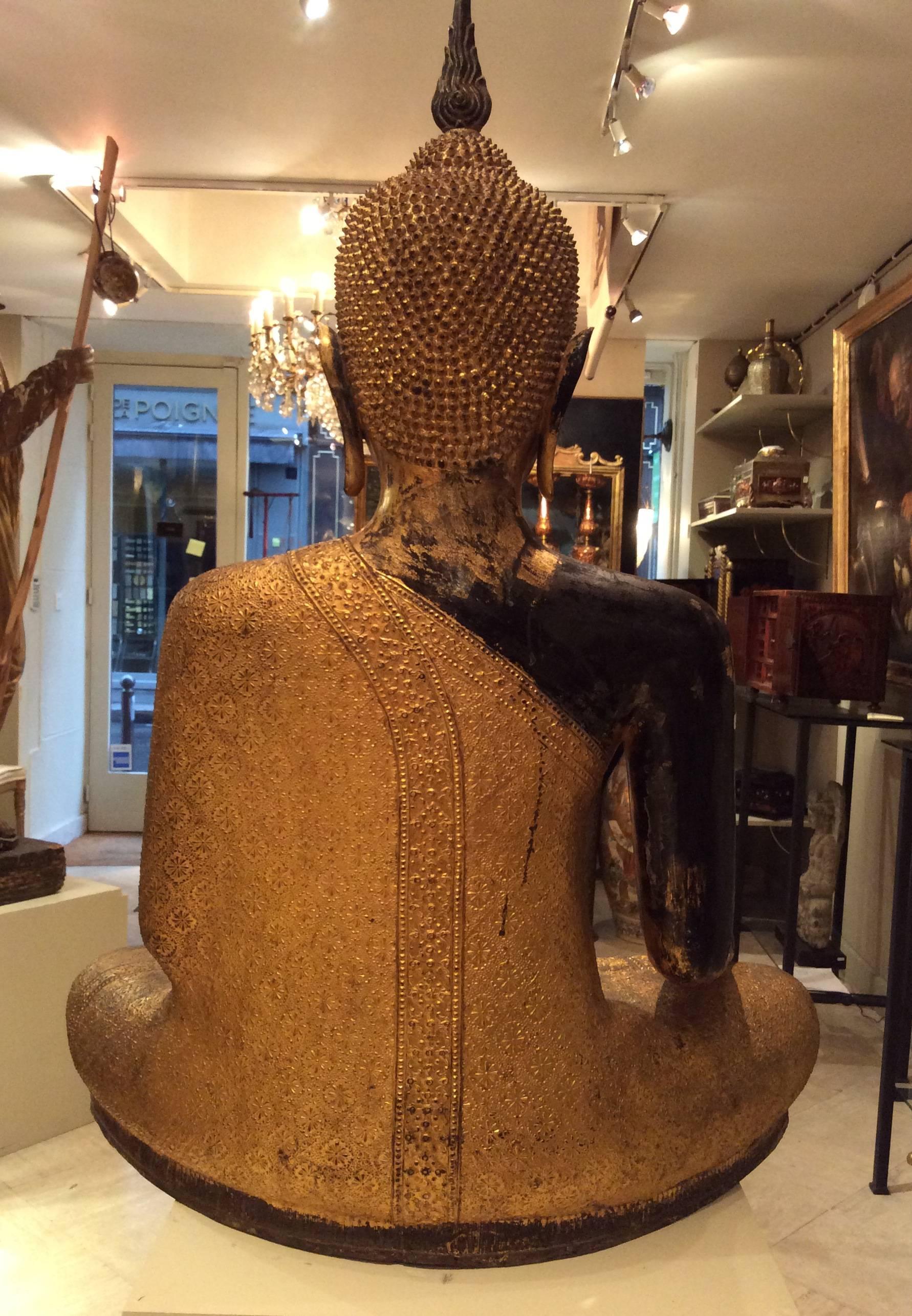 Large Mid-19th Century Gilt Bronze  Buddha, Thailand In Good Condition In Paris, FR