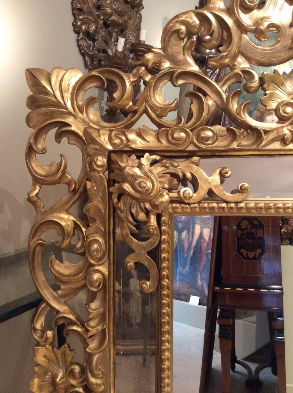 Italian 19th Century Sculpted Giltwood Mirror with Partitions In Good Condition In Paris, FR