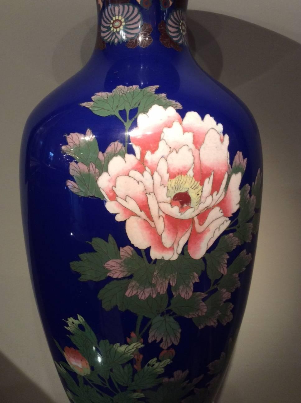 Cloissoné Large Meiji Period Vase, Cloisonné Enamel, Japan, 1900-1920 For Sale