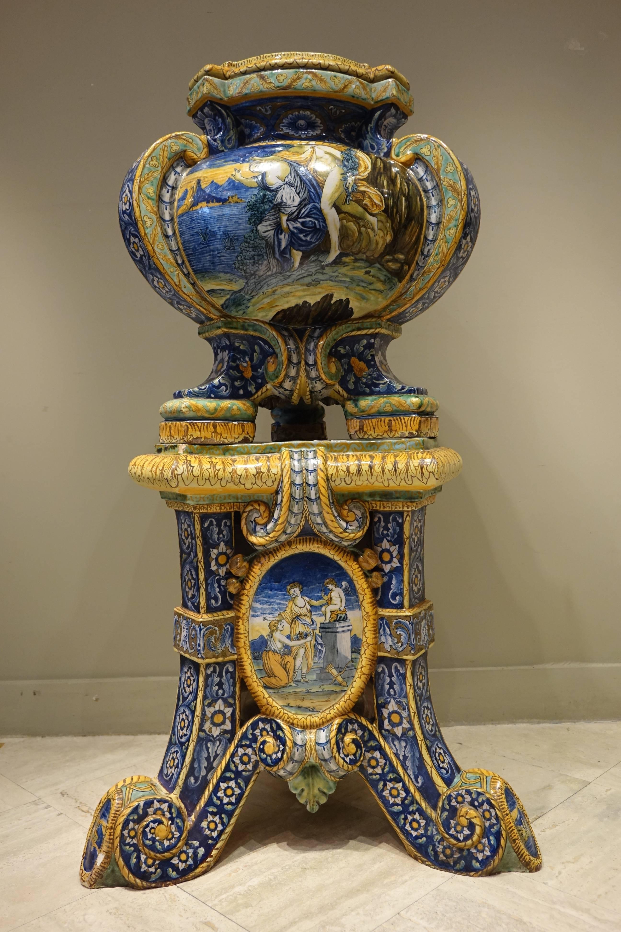 Renaissance Pair of Gardeners with Their Stand in Faience, Urbino Workshop, Italy