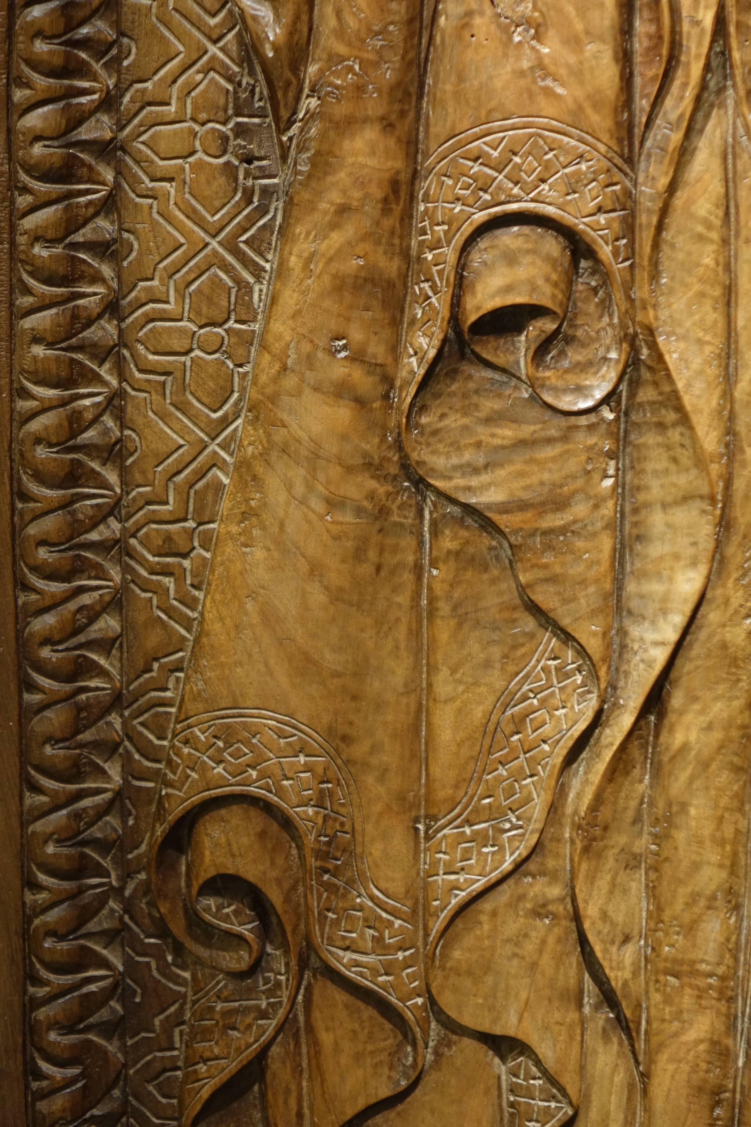  Bas Relief in Walnut wood  representing Saint James, Venice Circa 1550 
Italy 16th Century
Sculpted in one panel of wood. 