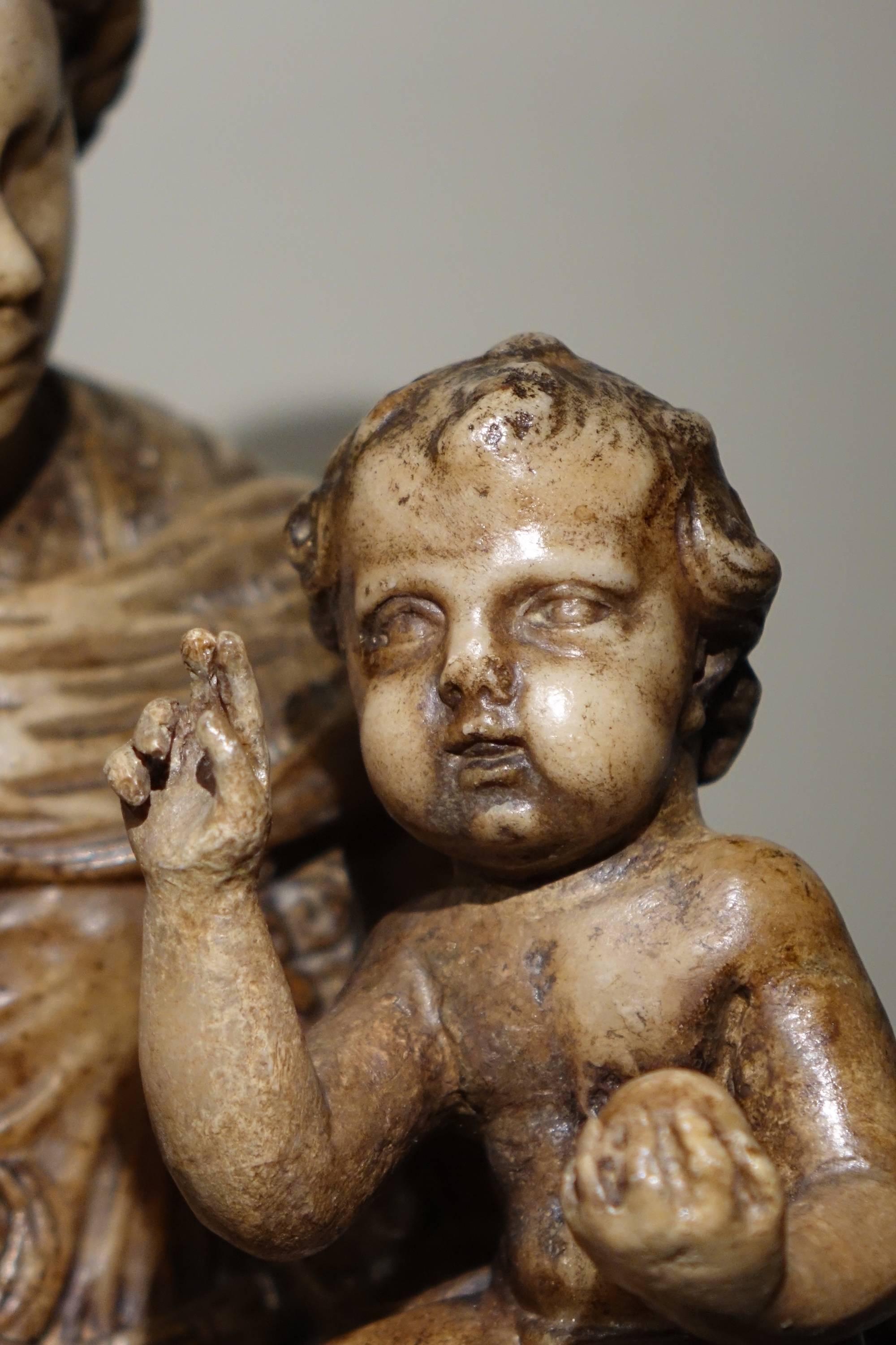 Hand-Carved Virgin and Child in Alabaster, Flanders, 17th Century For Sale